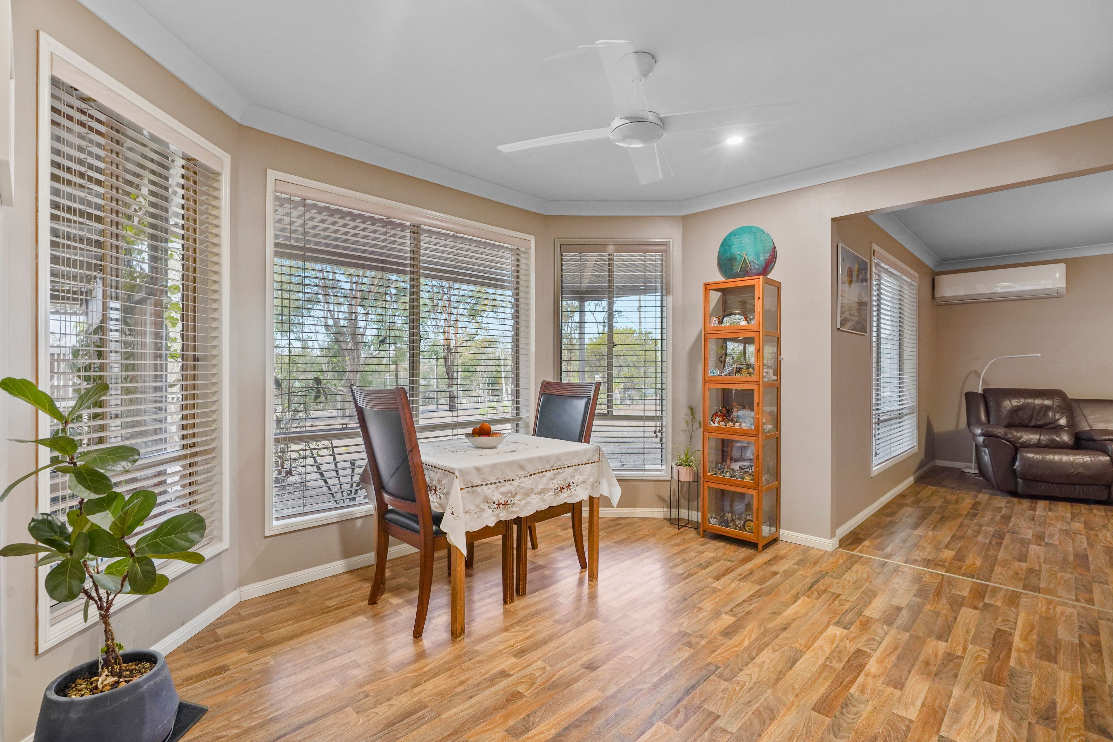 72 Lakes Drive — photo 10 of 23