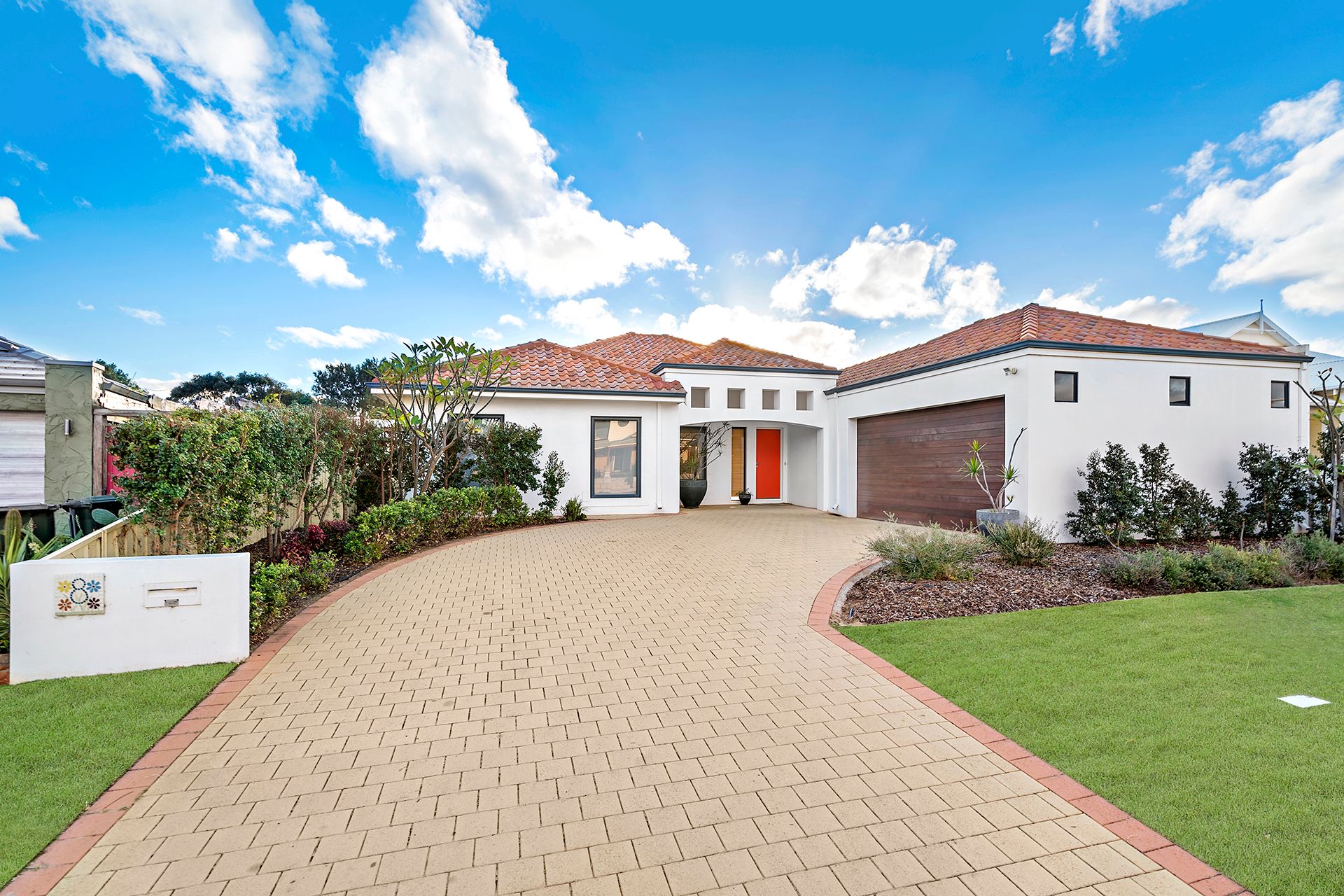 8 St Georges Close, Bluff Point, WA 6530