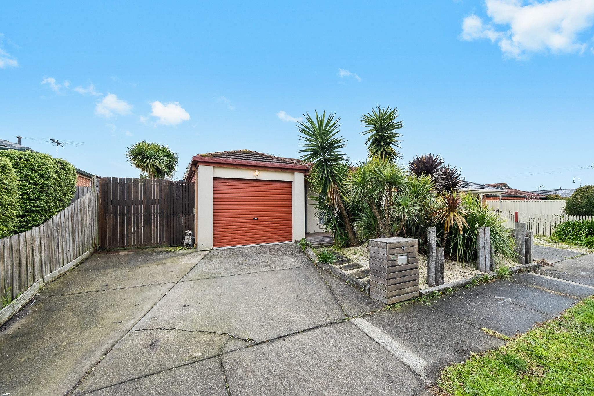 4 Millbank Place, Cranbourne, VIC 3977