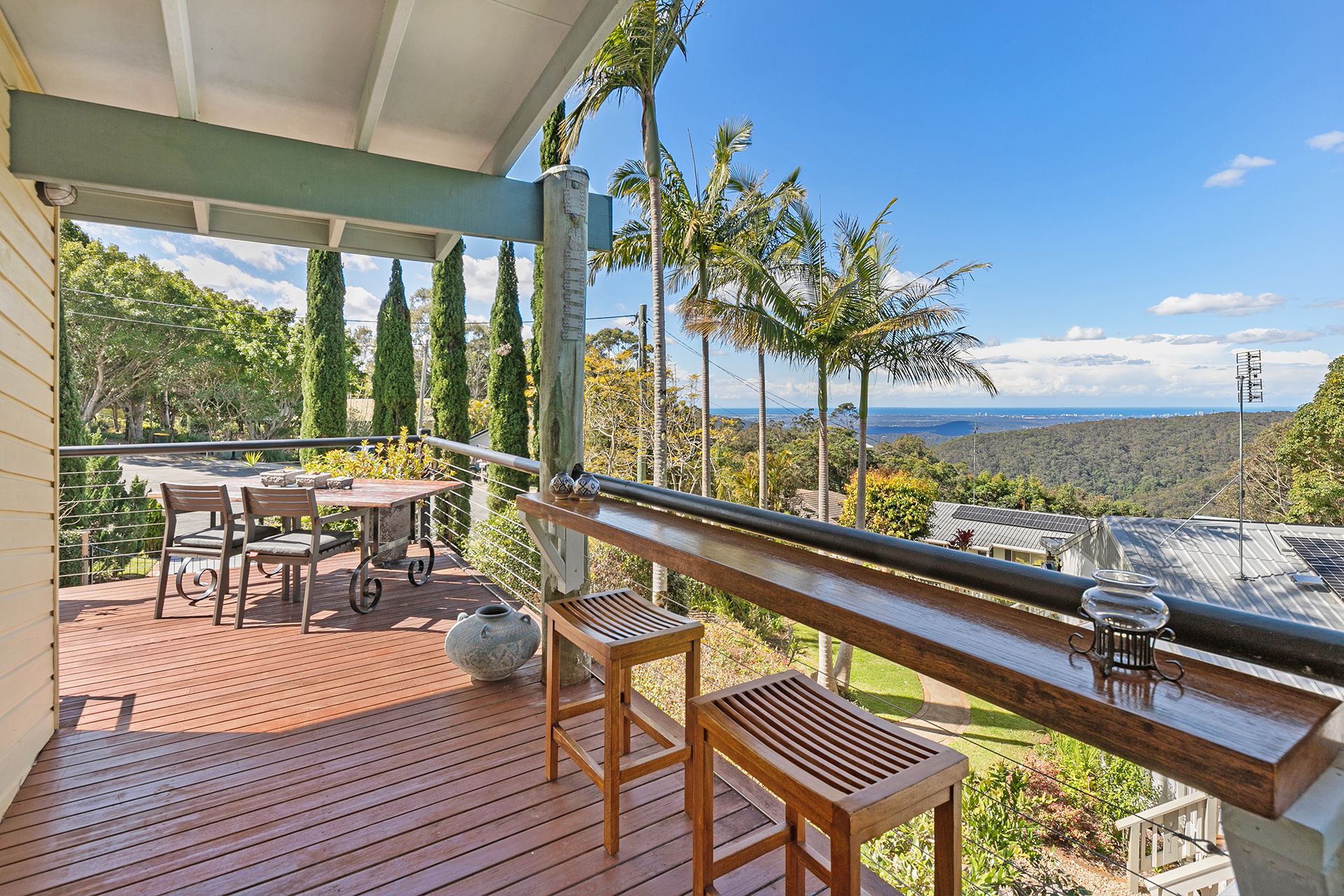 19 Saguaro Court, Tamborine Mountain, QLD 4272 Sold House Ray White Tamborine Mountain