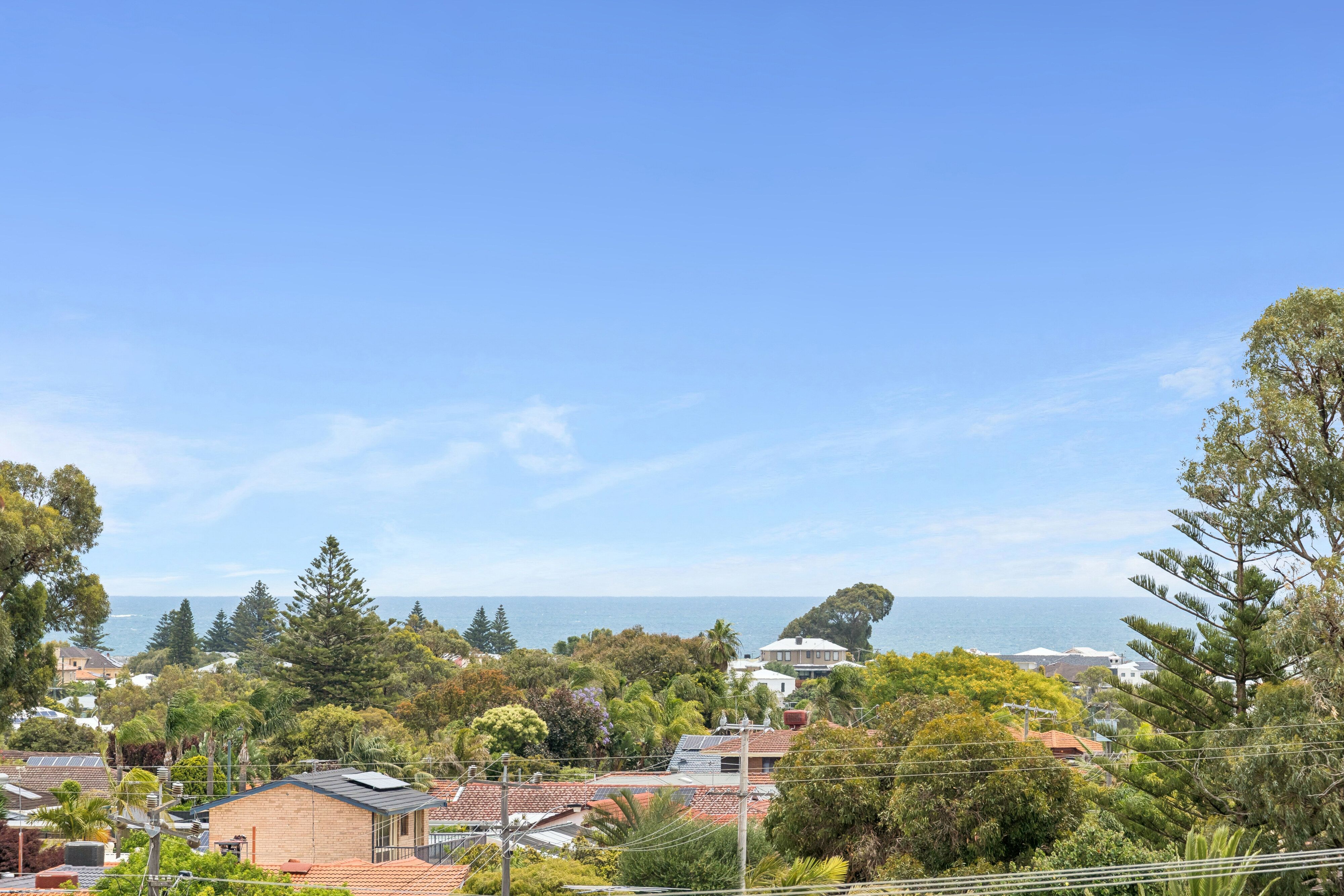 3 Woonona Place, Kallaroo, WA 6025