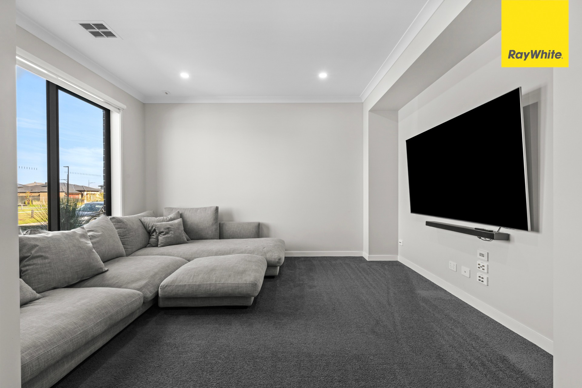 41 Ambien Crescent, Strathtulloh, VIC 3338