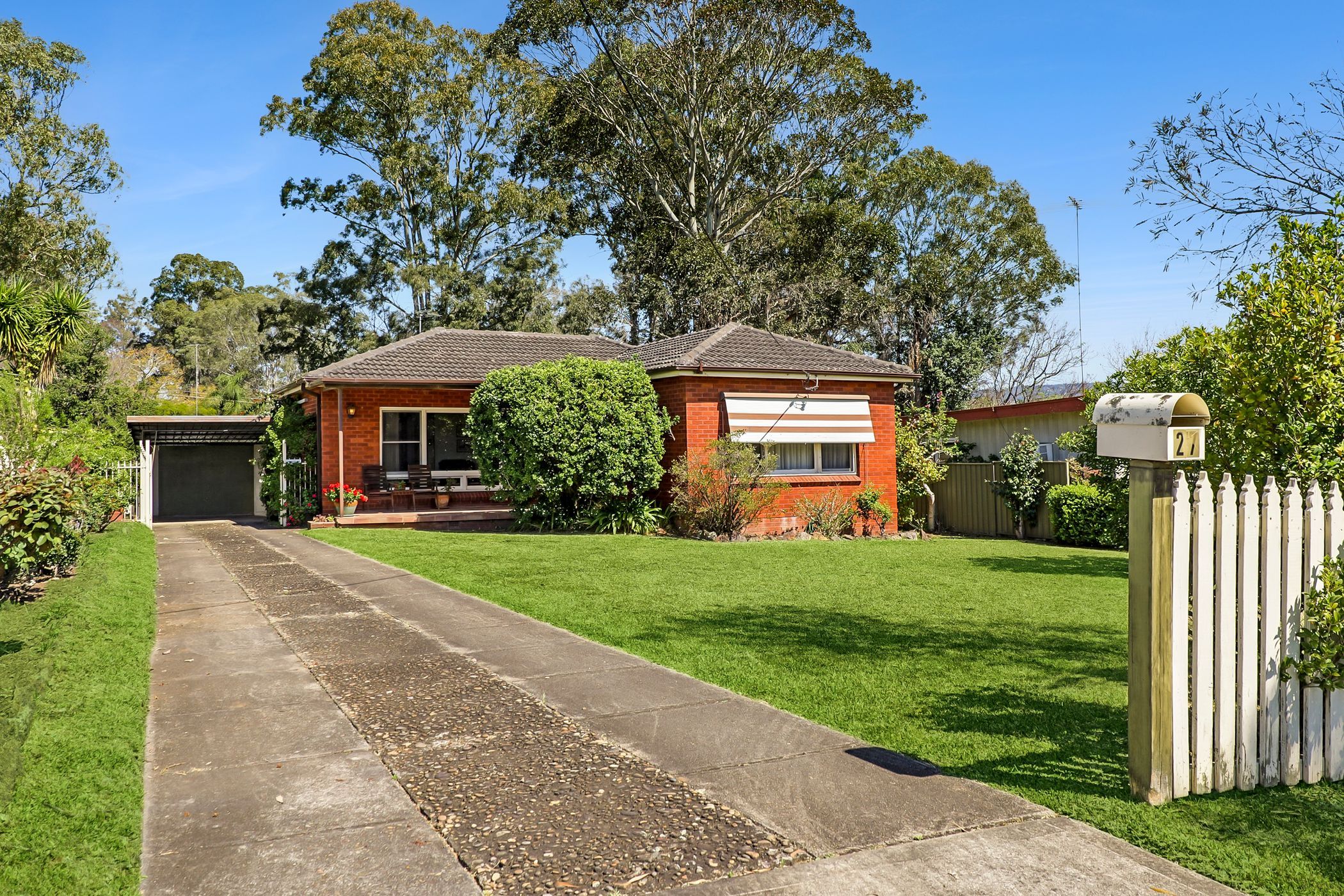 27 Pecks Road — photo 12 of 12