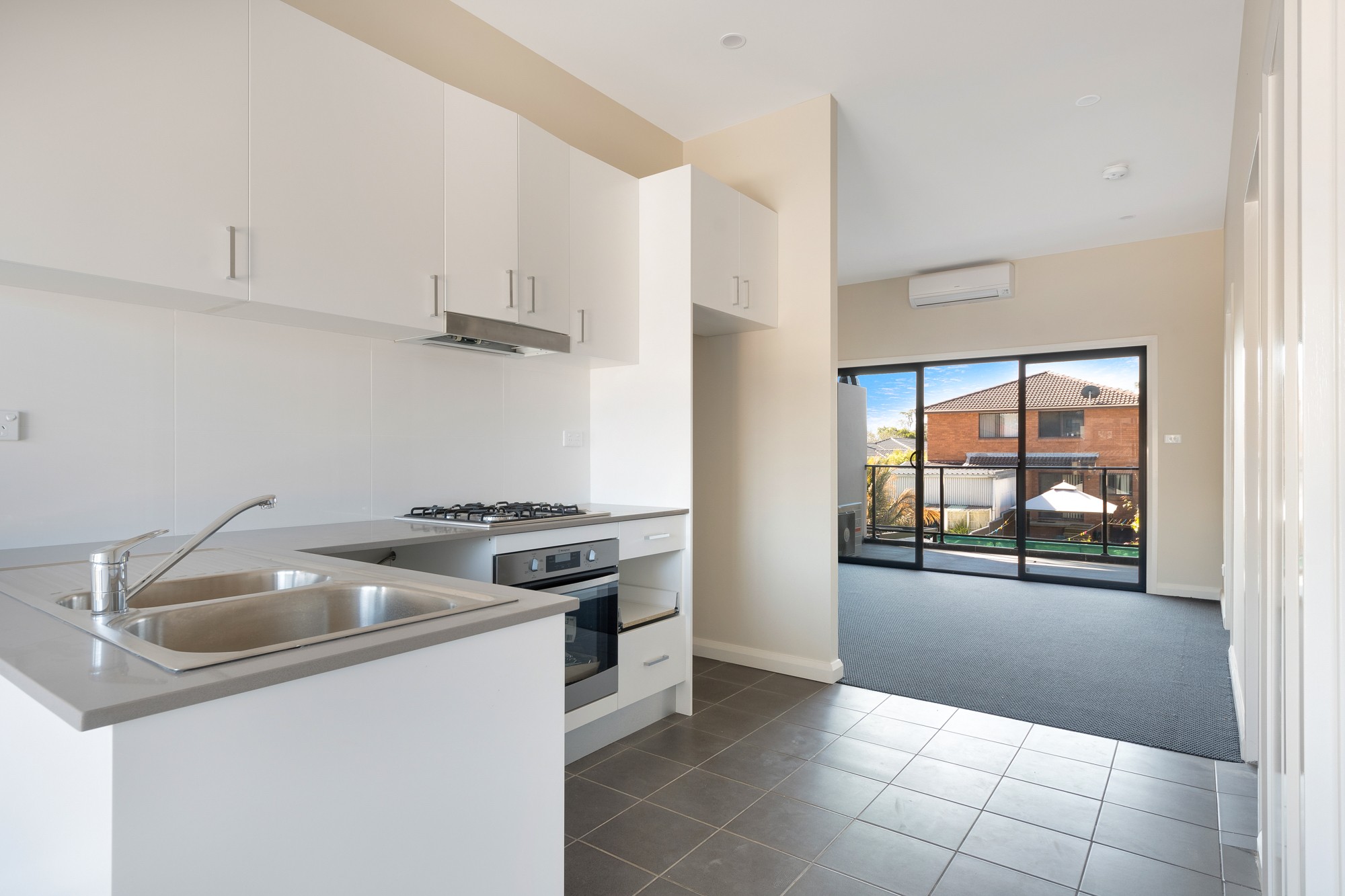 17/26-28 Third Avenue, Macquarie Fields, NSW 2564