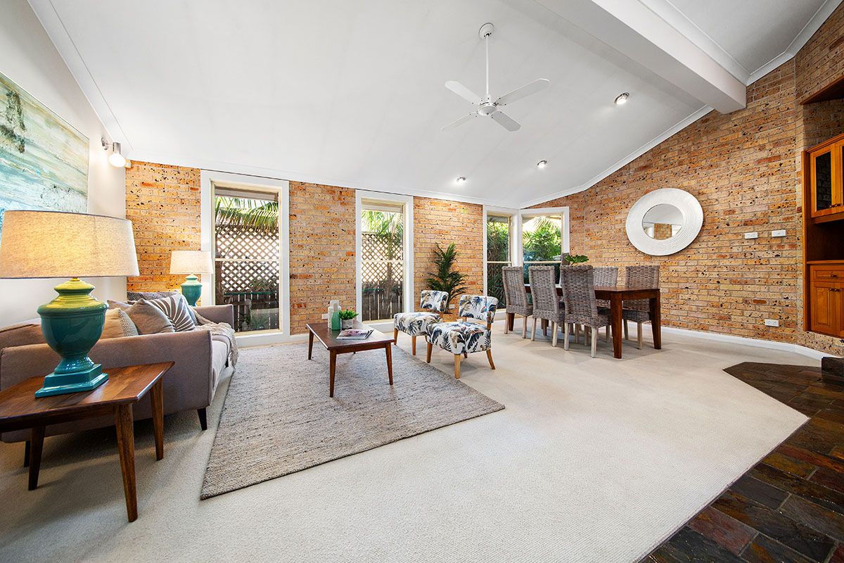 13 Field Place, Illawong, NSW 2234