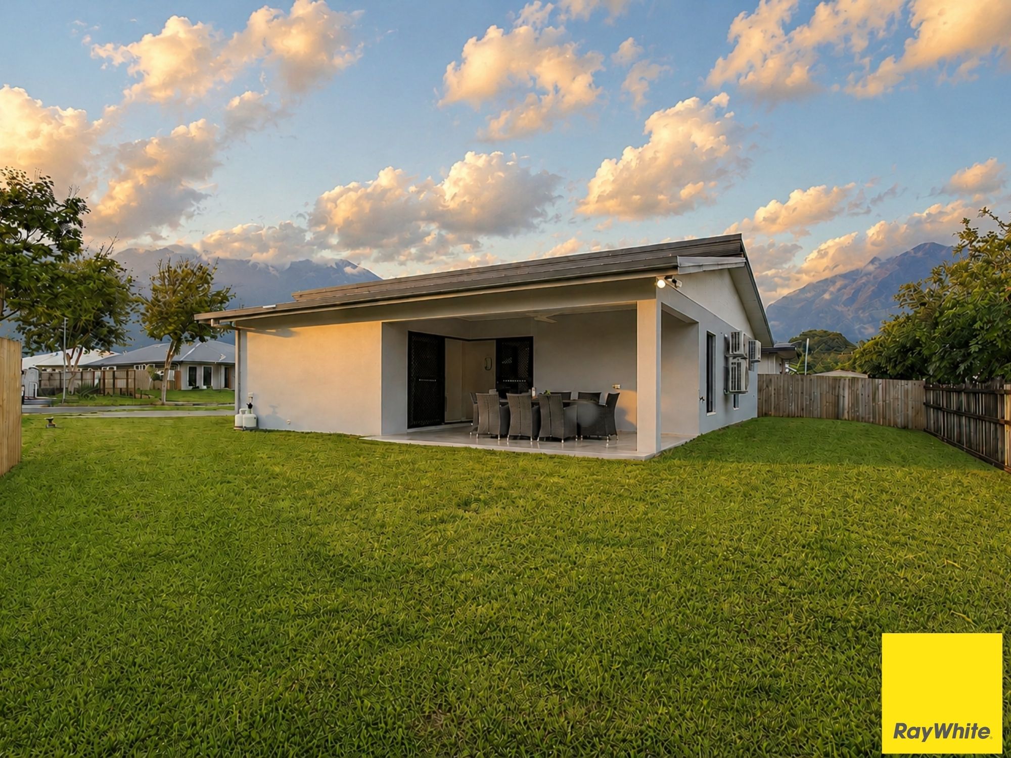 29 Sedgwick Close — photo 15 of 19