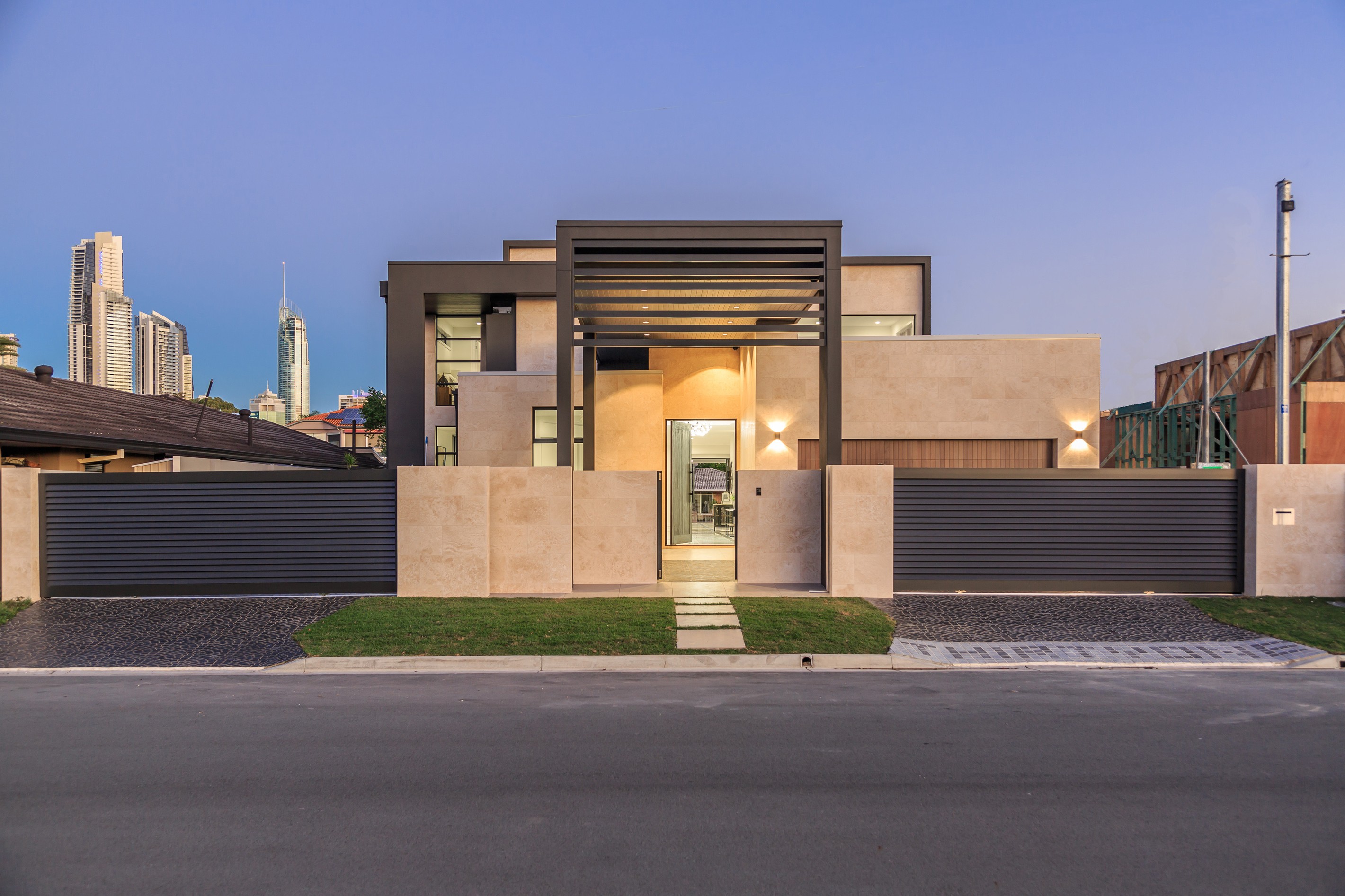 31 Southern Cross Drive, Surfers Paradise, QLD 4217