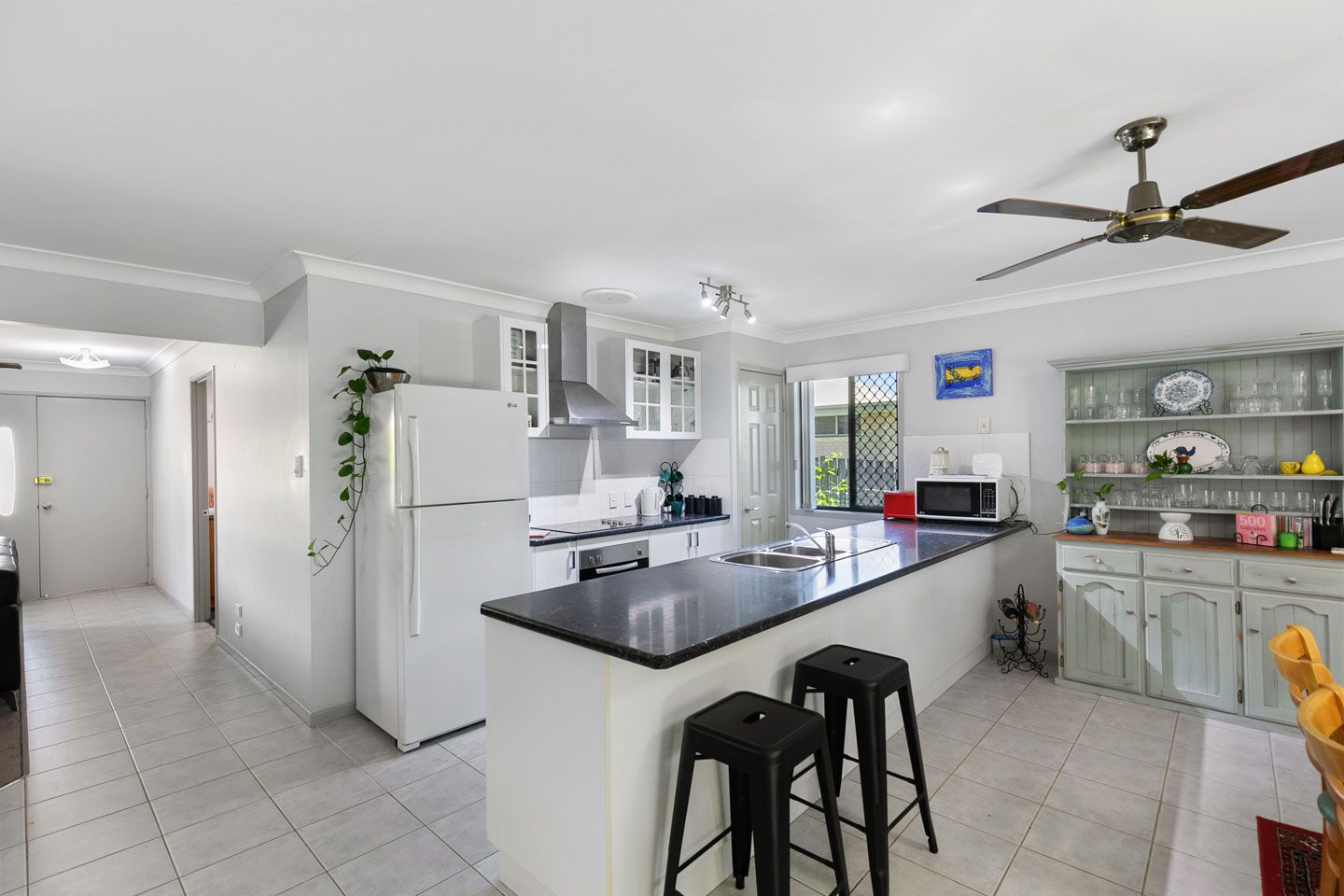 54 Caddy Avenue, Urraween, QLD 4655