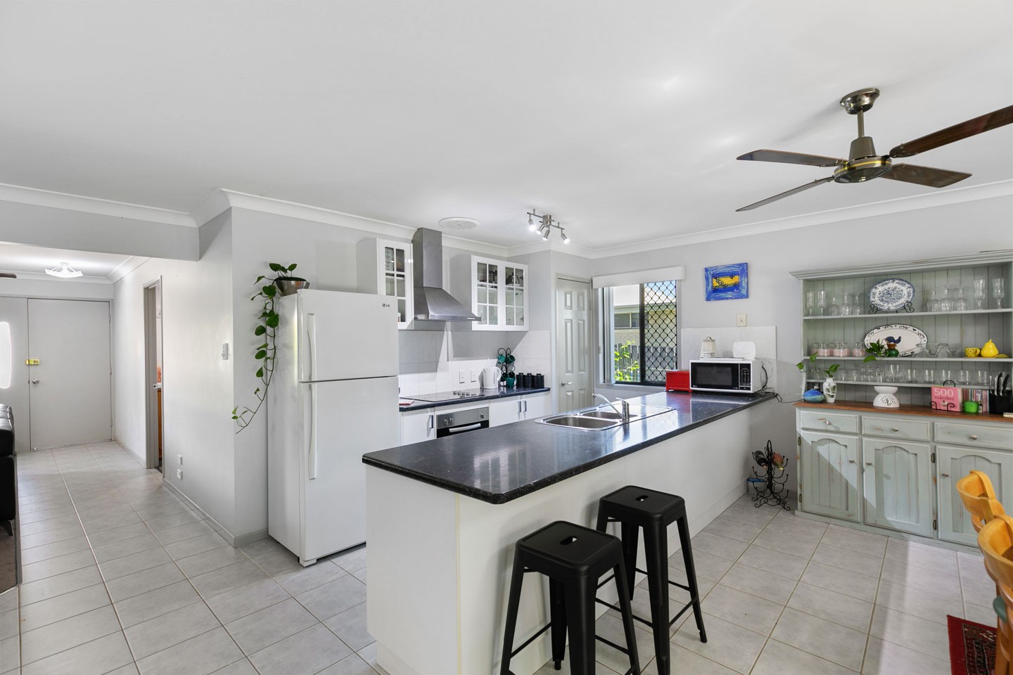 54 Caddy Avenue, Urraween, QLD 4655