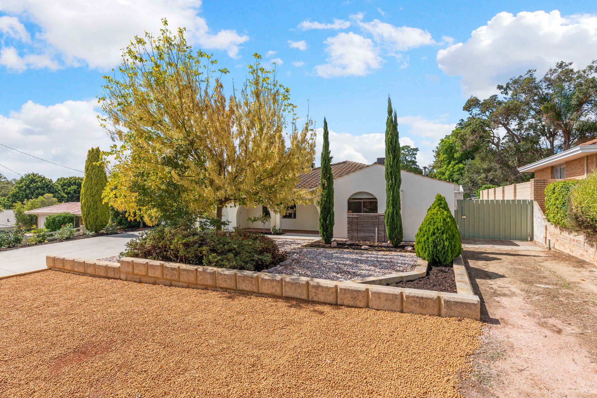 20 Lourdes Street, Lesmurdie, WA 6076 Sold House Ray White Aldridge & Associates