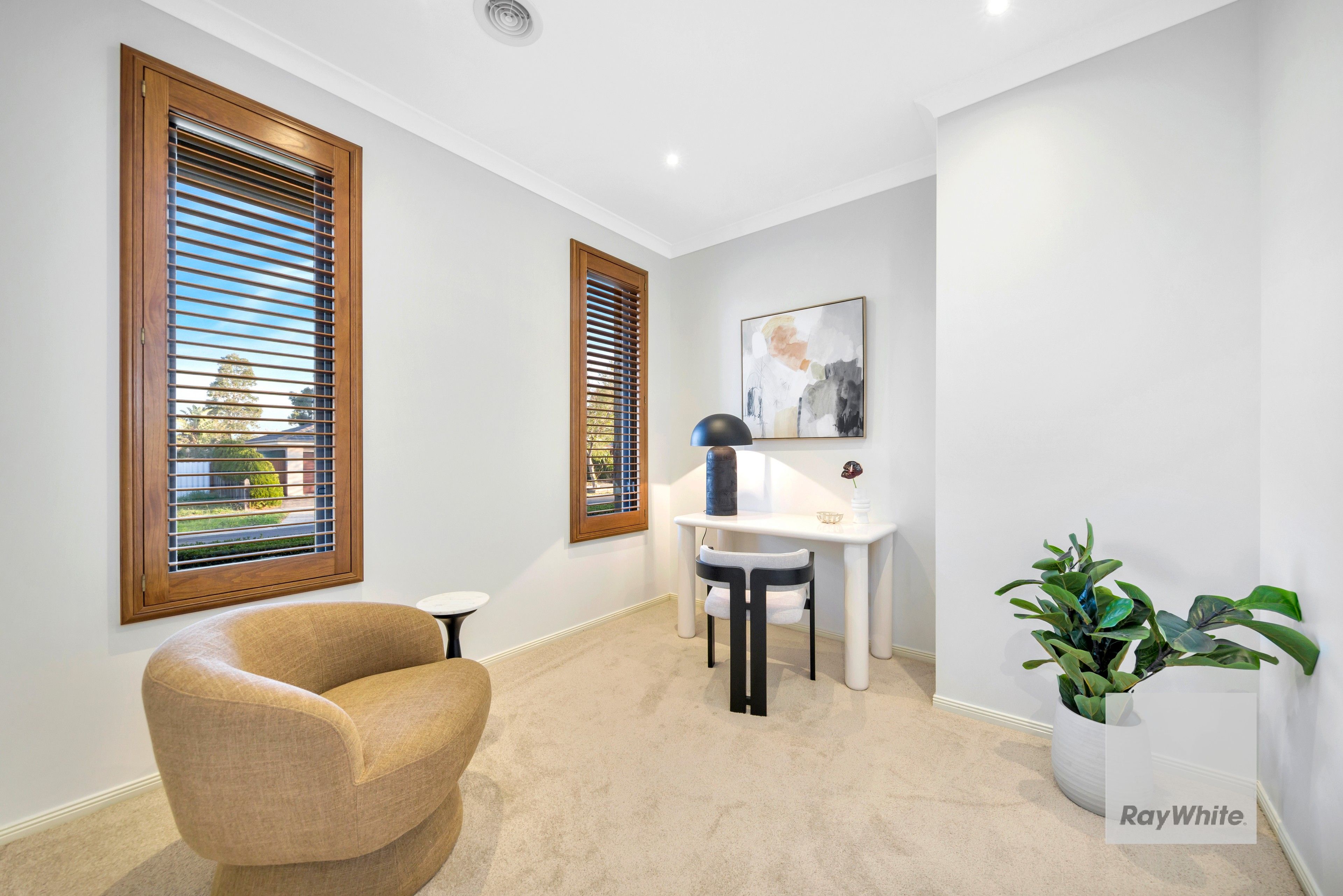 32 Redcliffe Terrace, Taylors Hill, VIC 3037