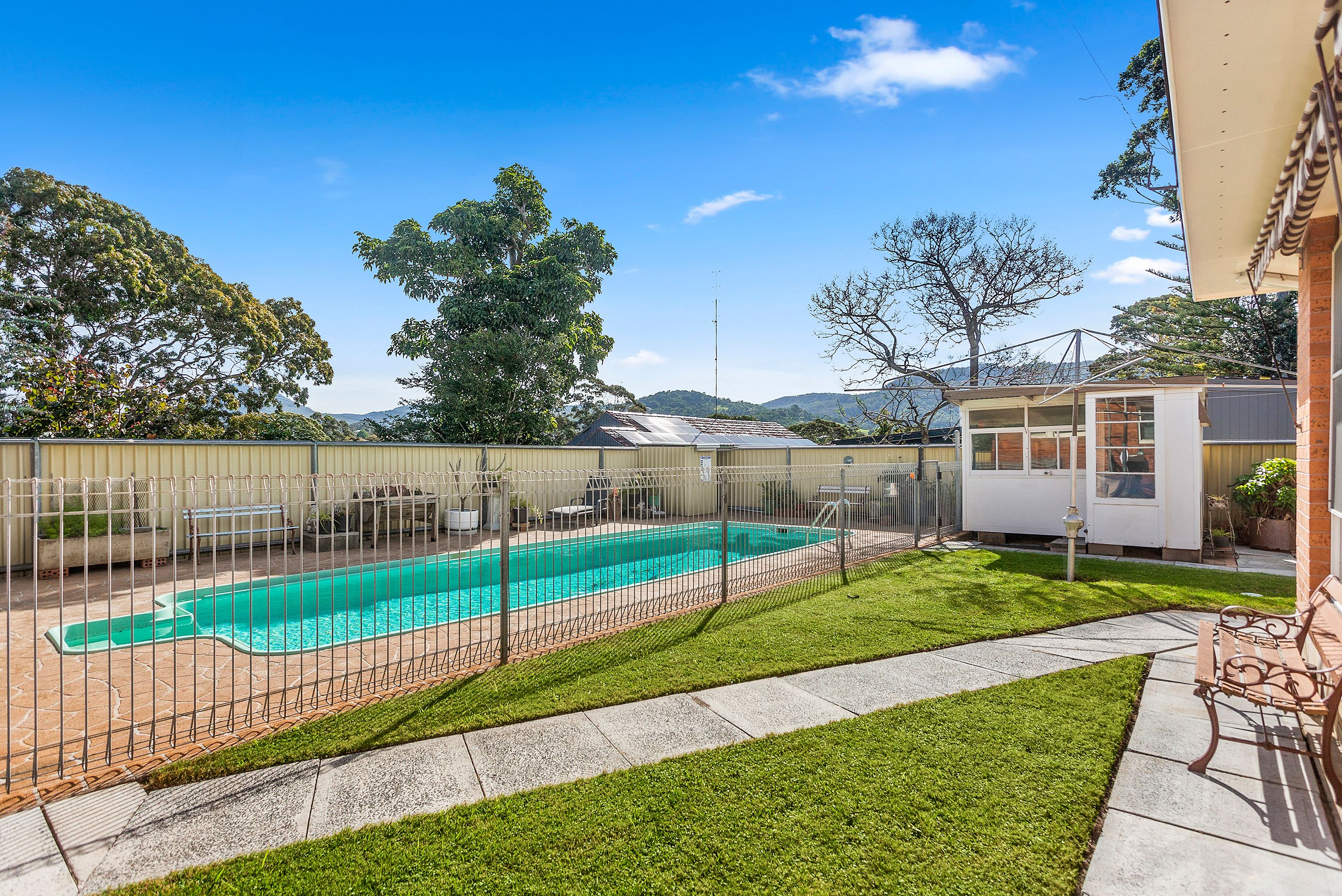 18 Pooraka Avenue, West Wollongong, NSW 2500