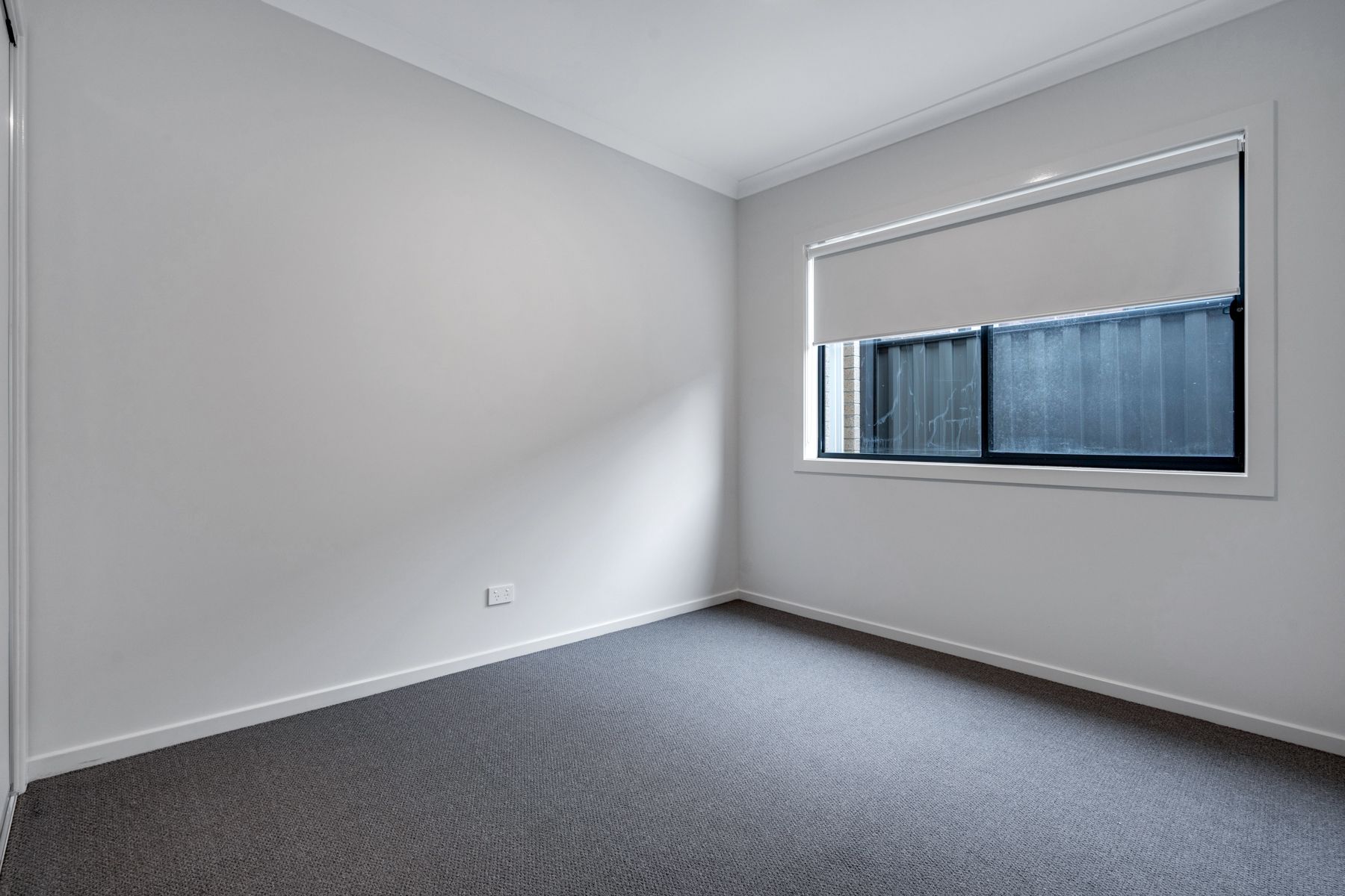 82 Molesworth Crescent — photo 10 of 21