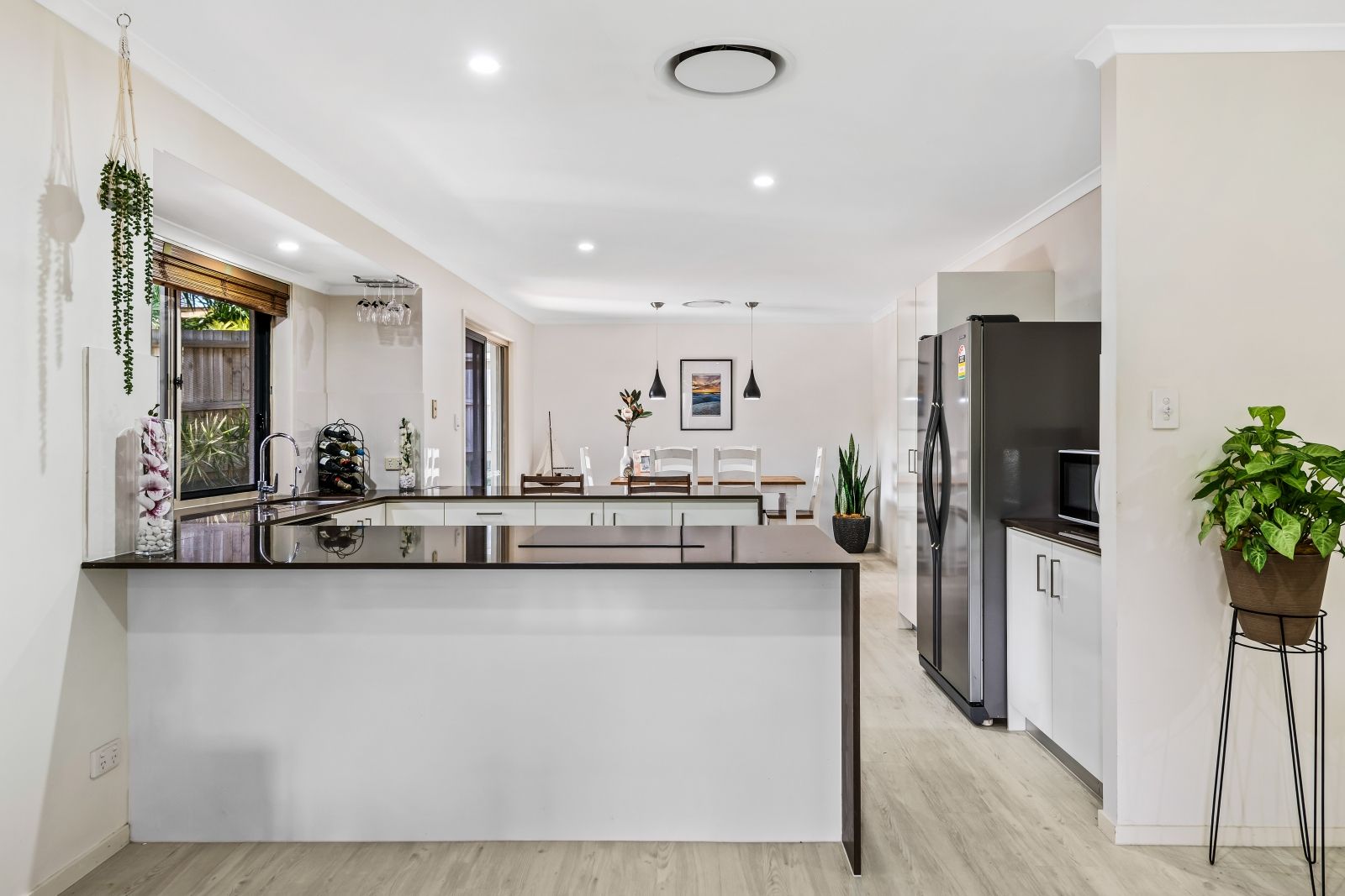 5 Jacaranda Drive, Mooloolaba, QLD 4557