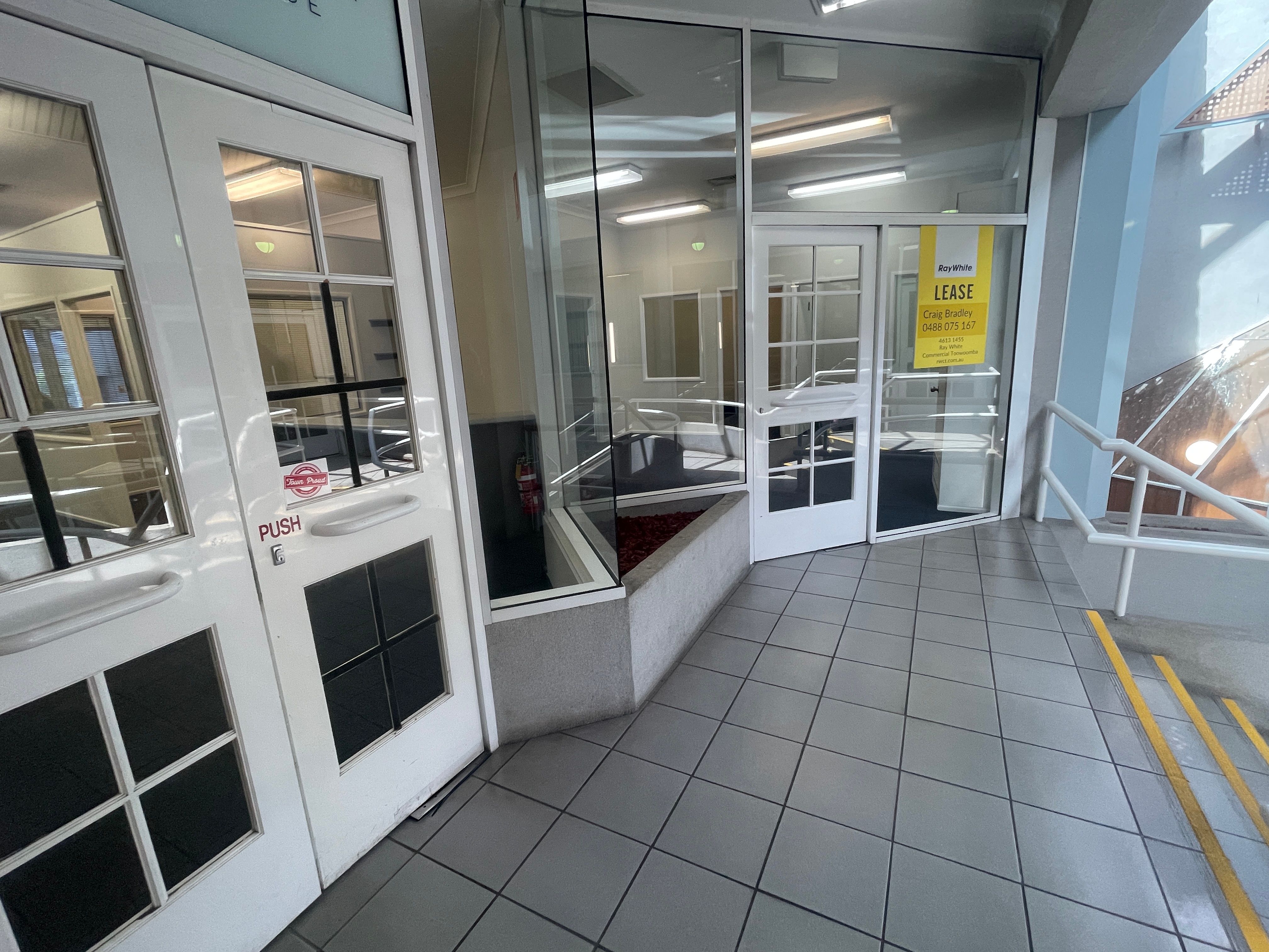 Suite 3/445 Ruthven Street, Toowoomba City, QLD 4350