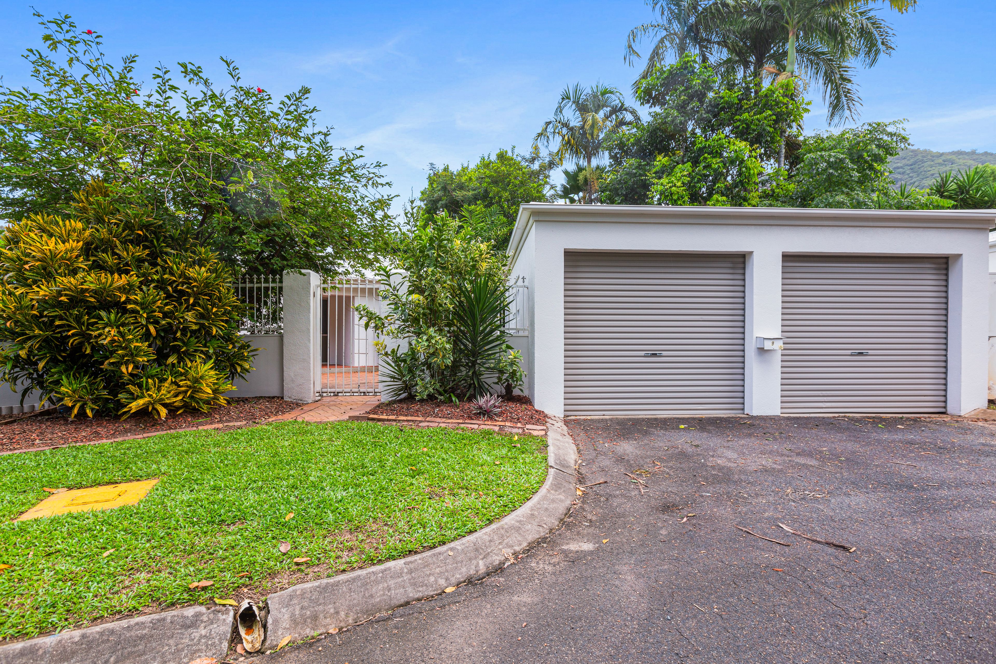 9 MacAlister Place, Smithfield, QLD 4878