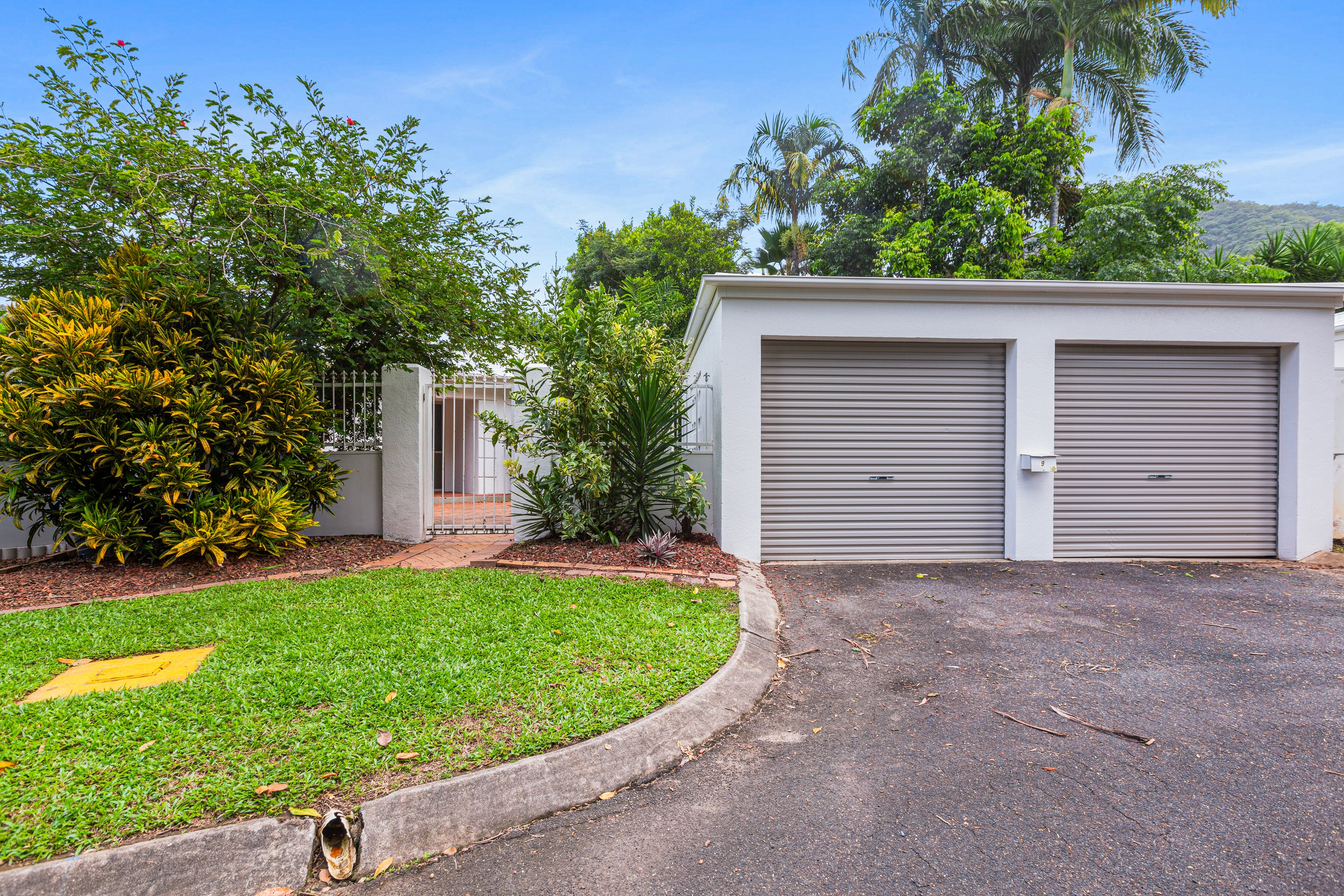 9 MacAlister Place, Smithfield, QLD 4878