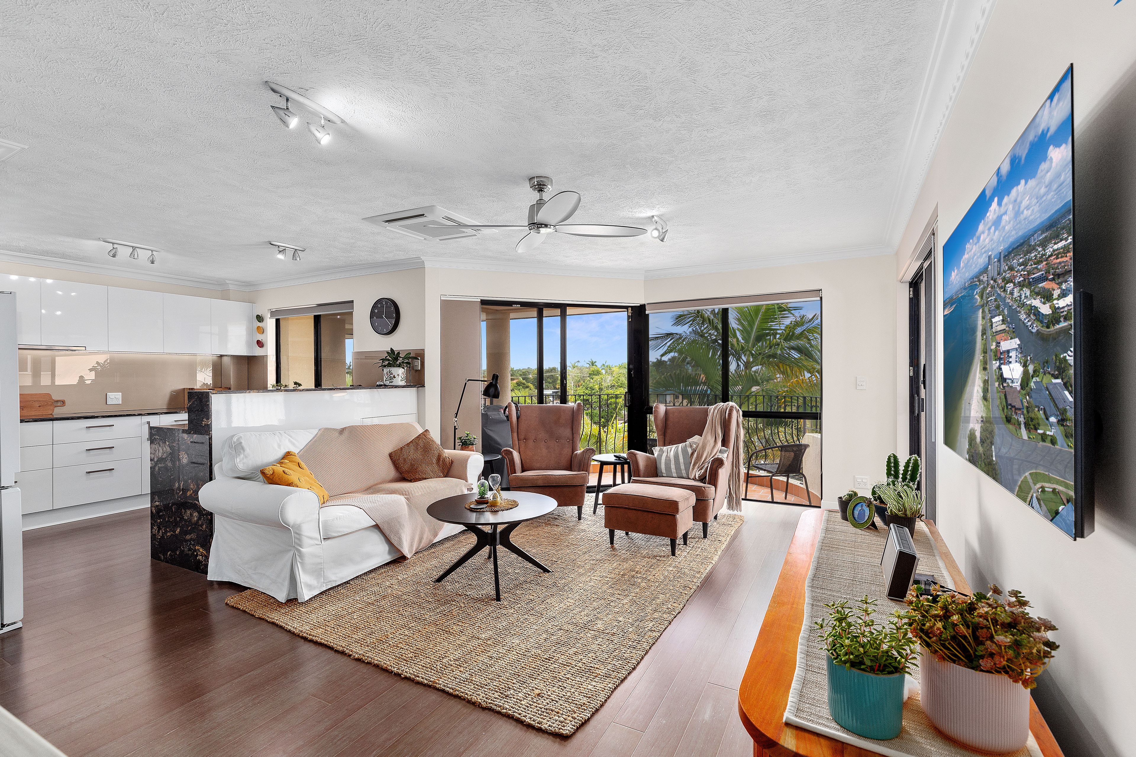 13/12 Canal Avenue, Runaway Bay, QLD 4216