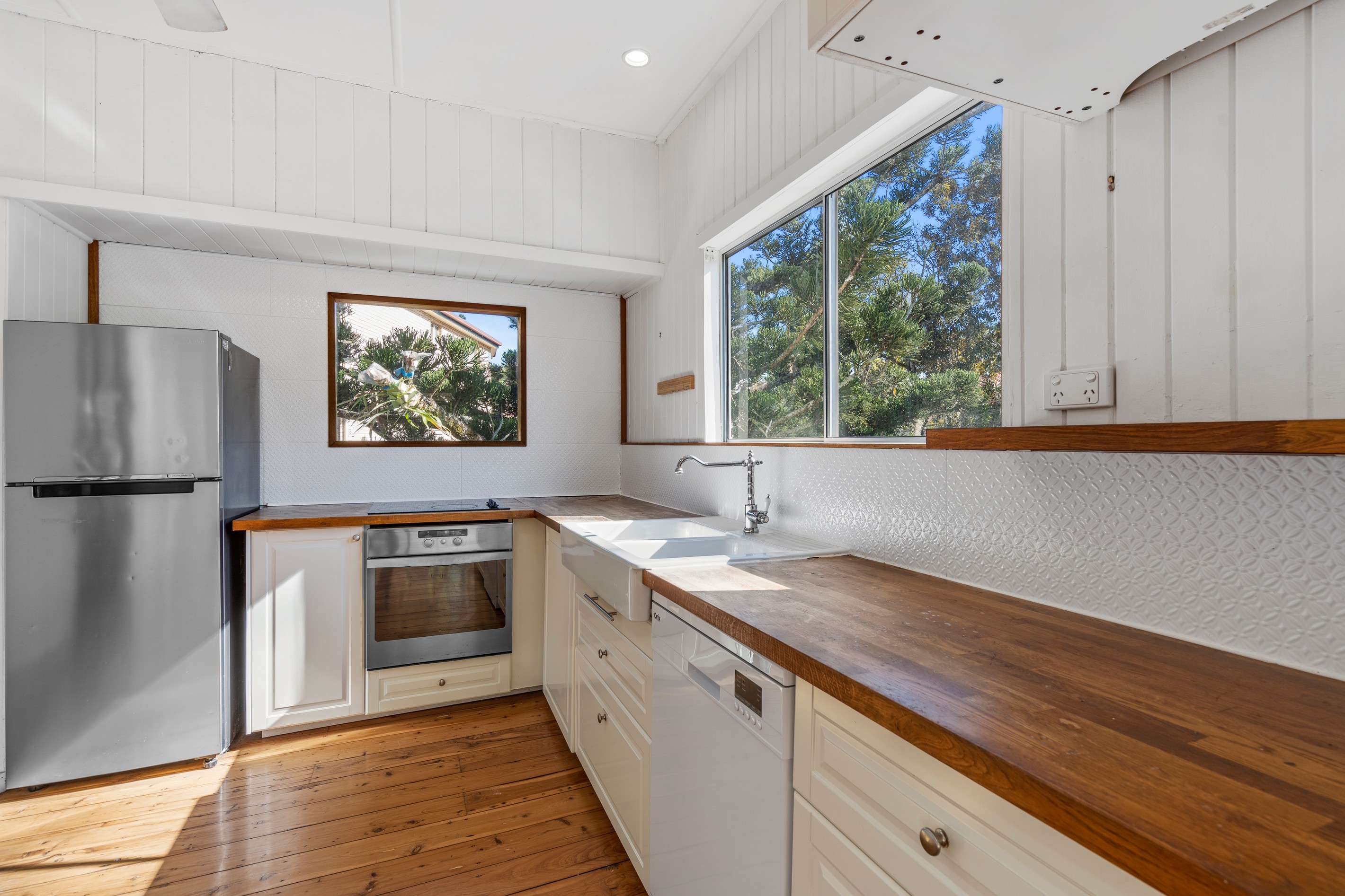42 Alexandra Avenue, Taringa, QLD 4068