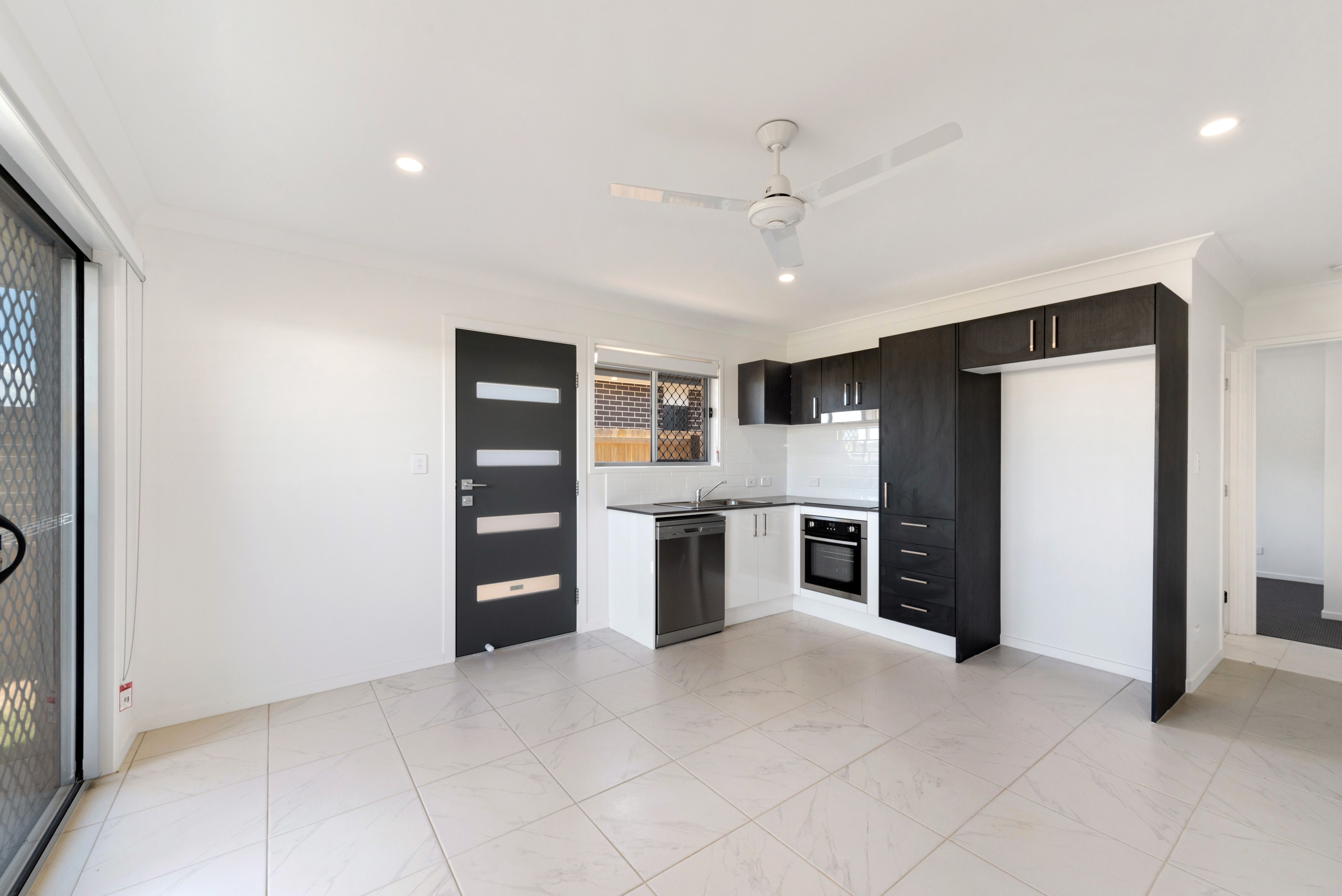 2/24 Rainbird Circuit, Logan Reserve, QLD 4133