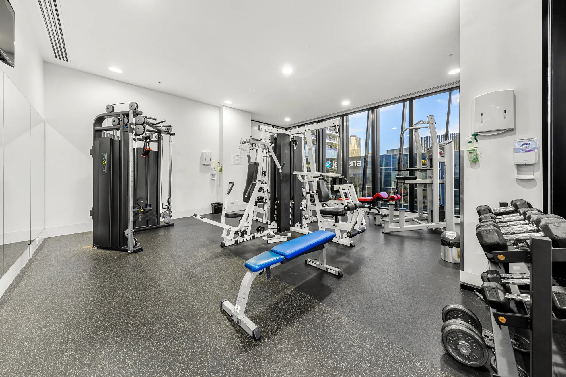 6006/568 Collins Street — photo 12 of 13