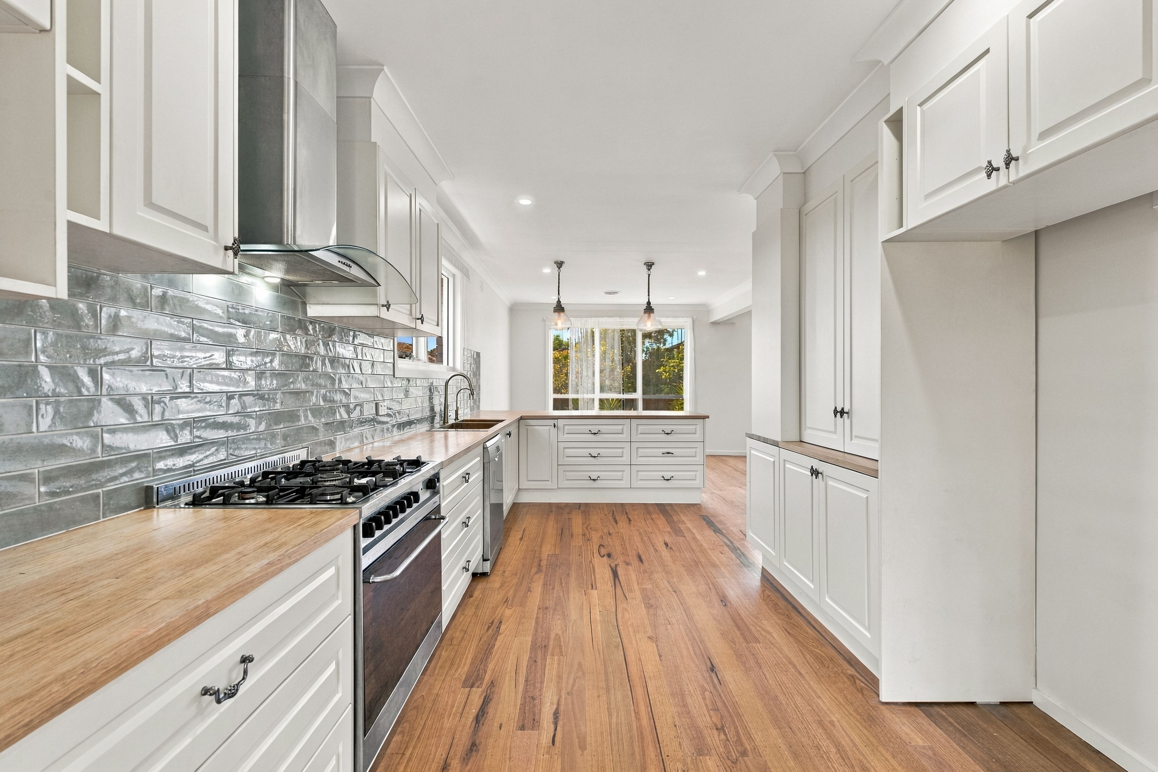 5 Bianchi Court — photo 3 of 13