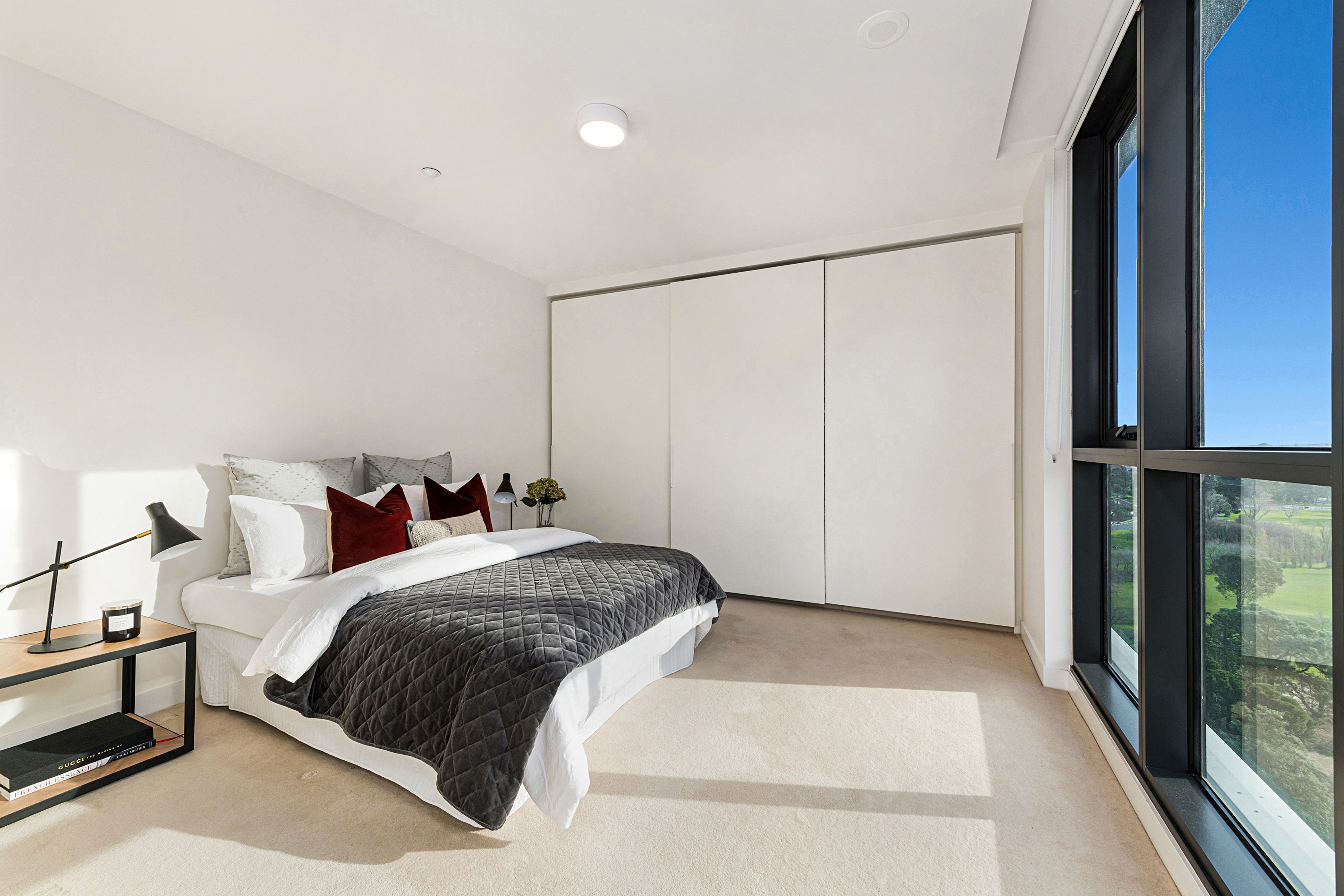 1504/12 Queens Road, Melbourne, VIC 3004