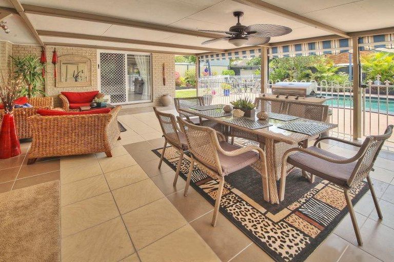 1 Lochore Court, Crestmead, QLD 4132