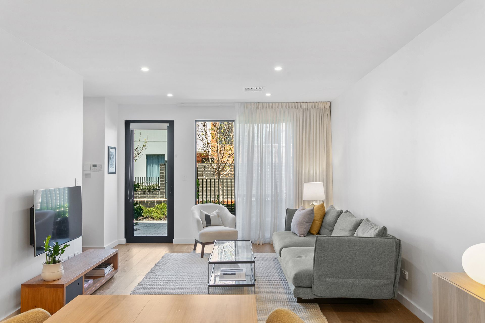 15 Mercator Terrace — photo 3 of 24