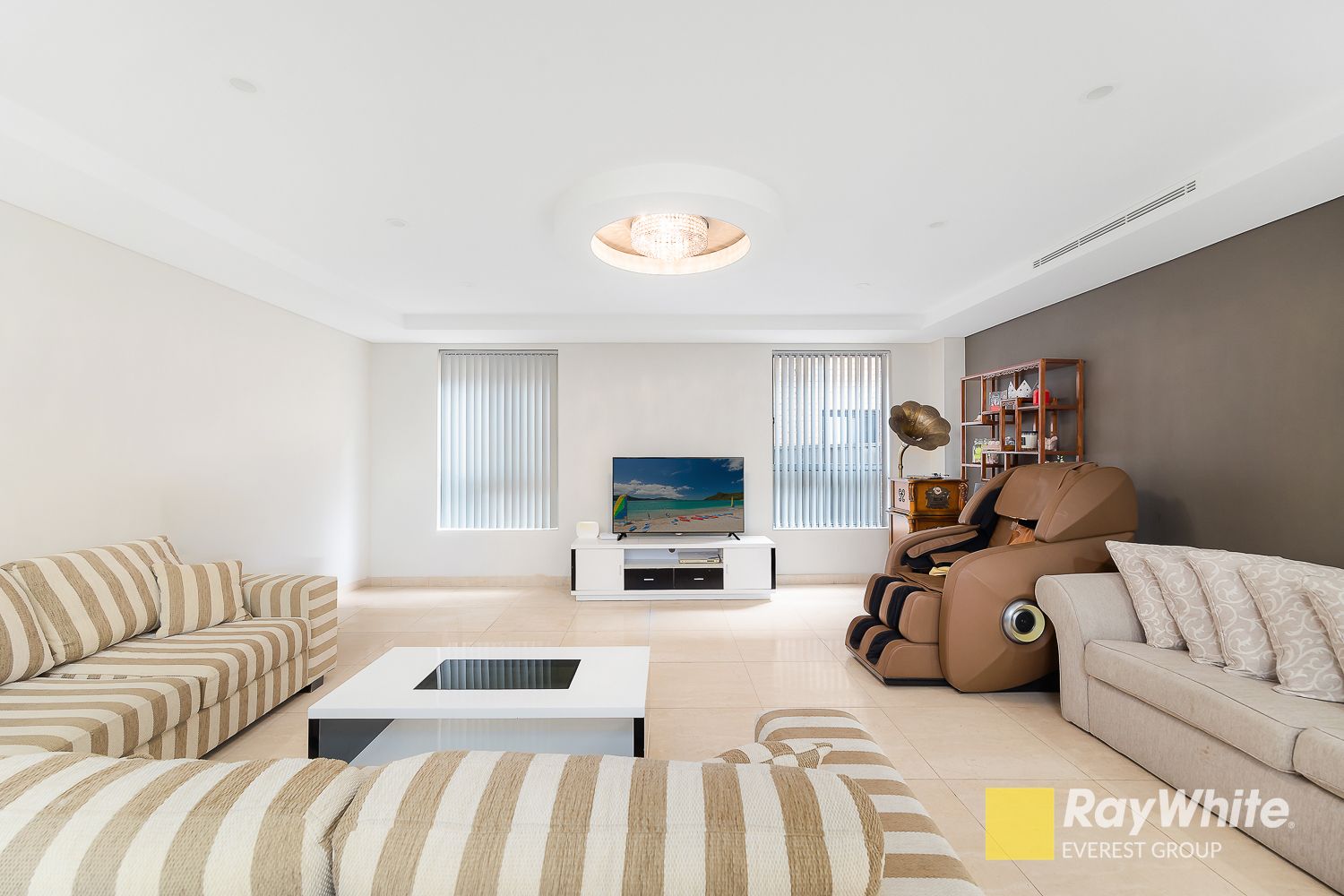 254 Carrington Avenue — photo 7 of 19