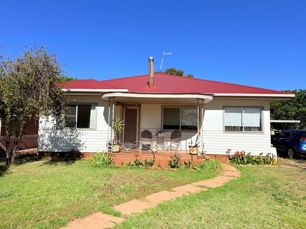 12 Whiley Street , Condobolin NSW 2877