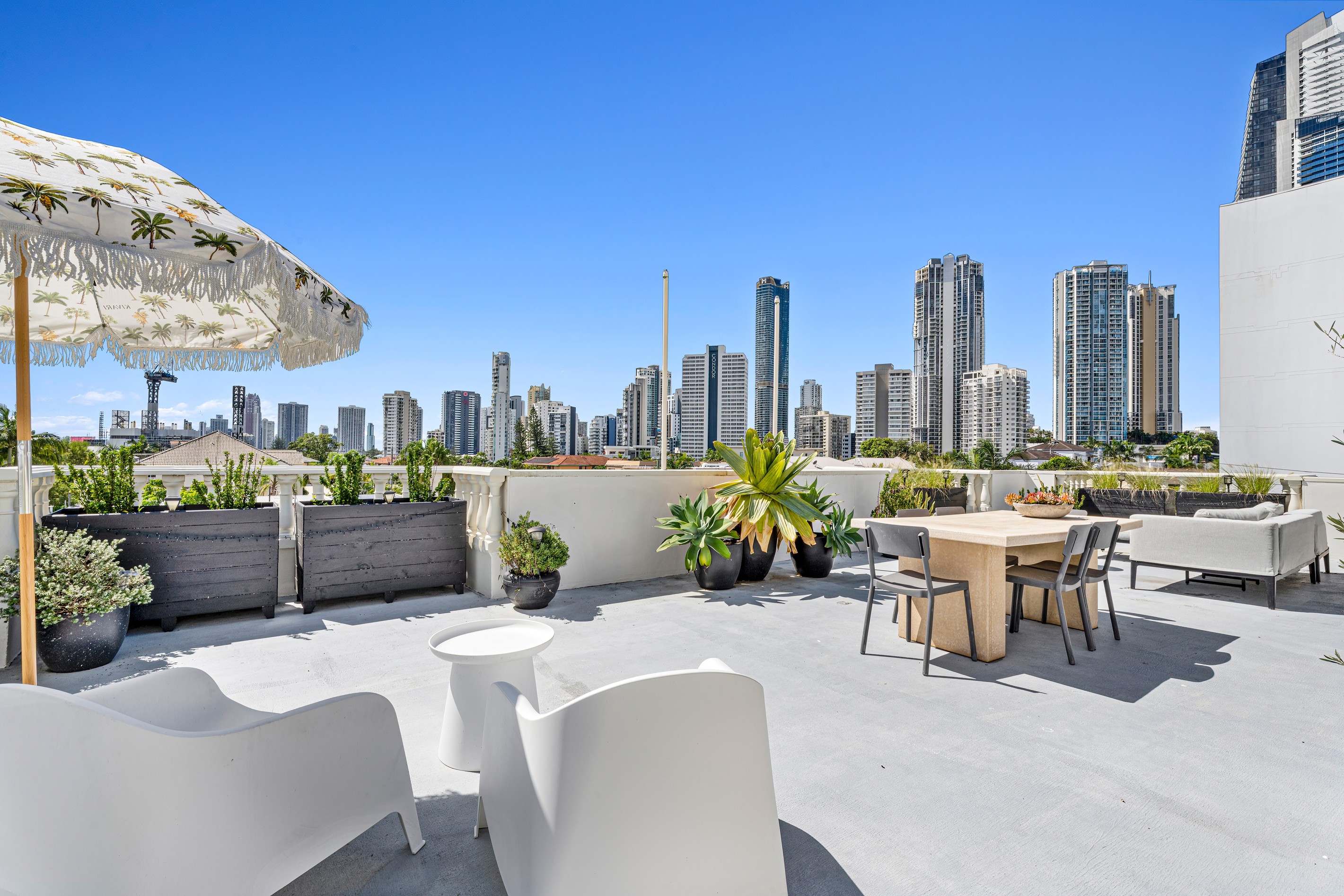 11/2 Stanhill Drive, Chevron Island, QLD 4217