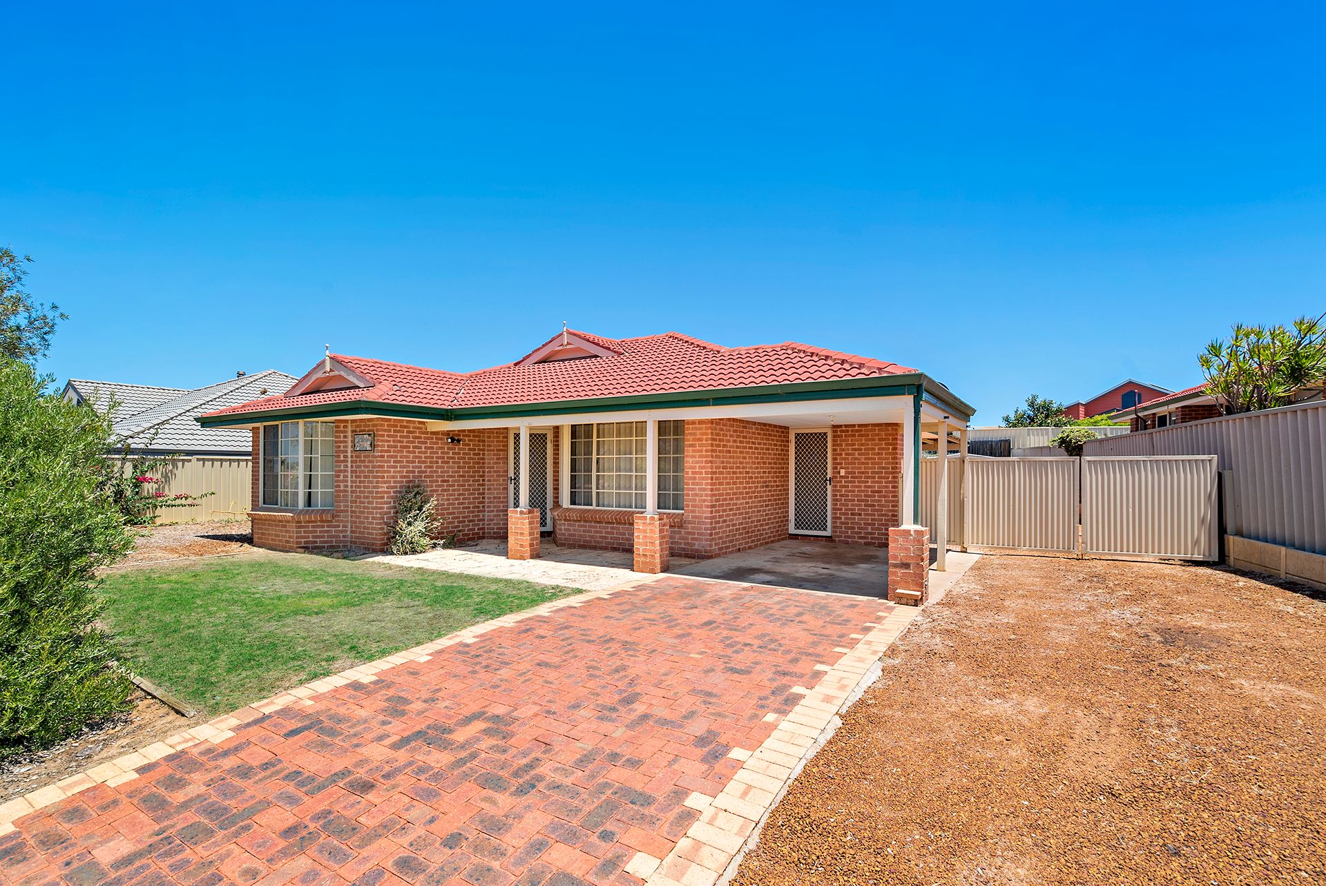 9 Hillview Drive, Drummond Cove, WA 6532