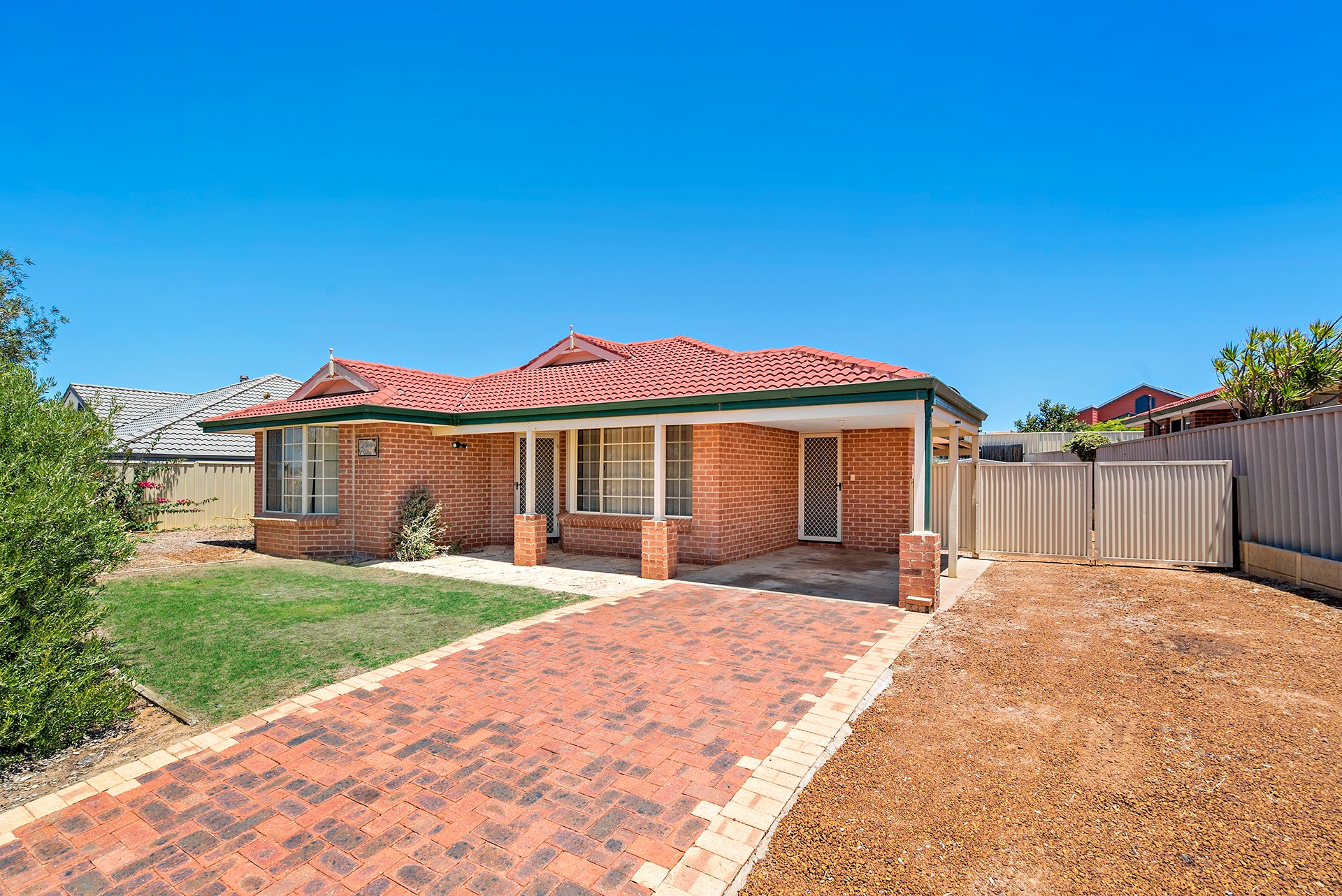 9 Hillview Drive, Drummond Cove, WA 6532