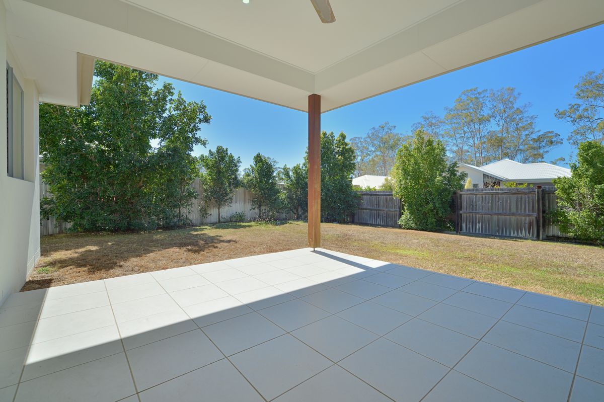 39 Iris Road, Kirkwood, QLD 4680