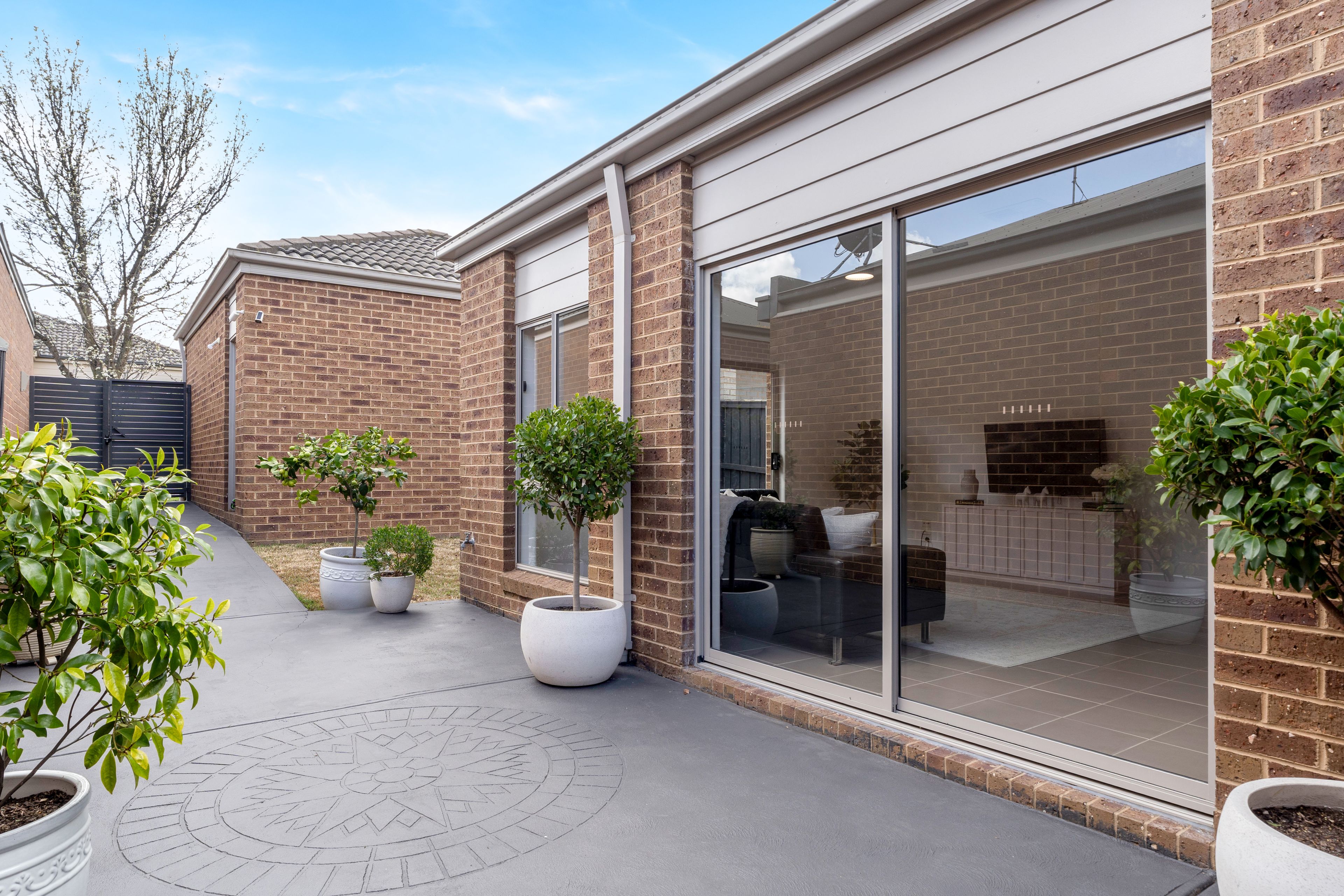 11 Yorkshire Terrace — photo 14 of 16