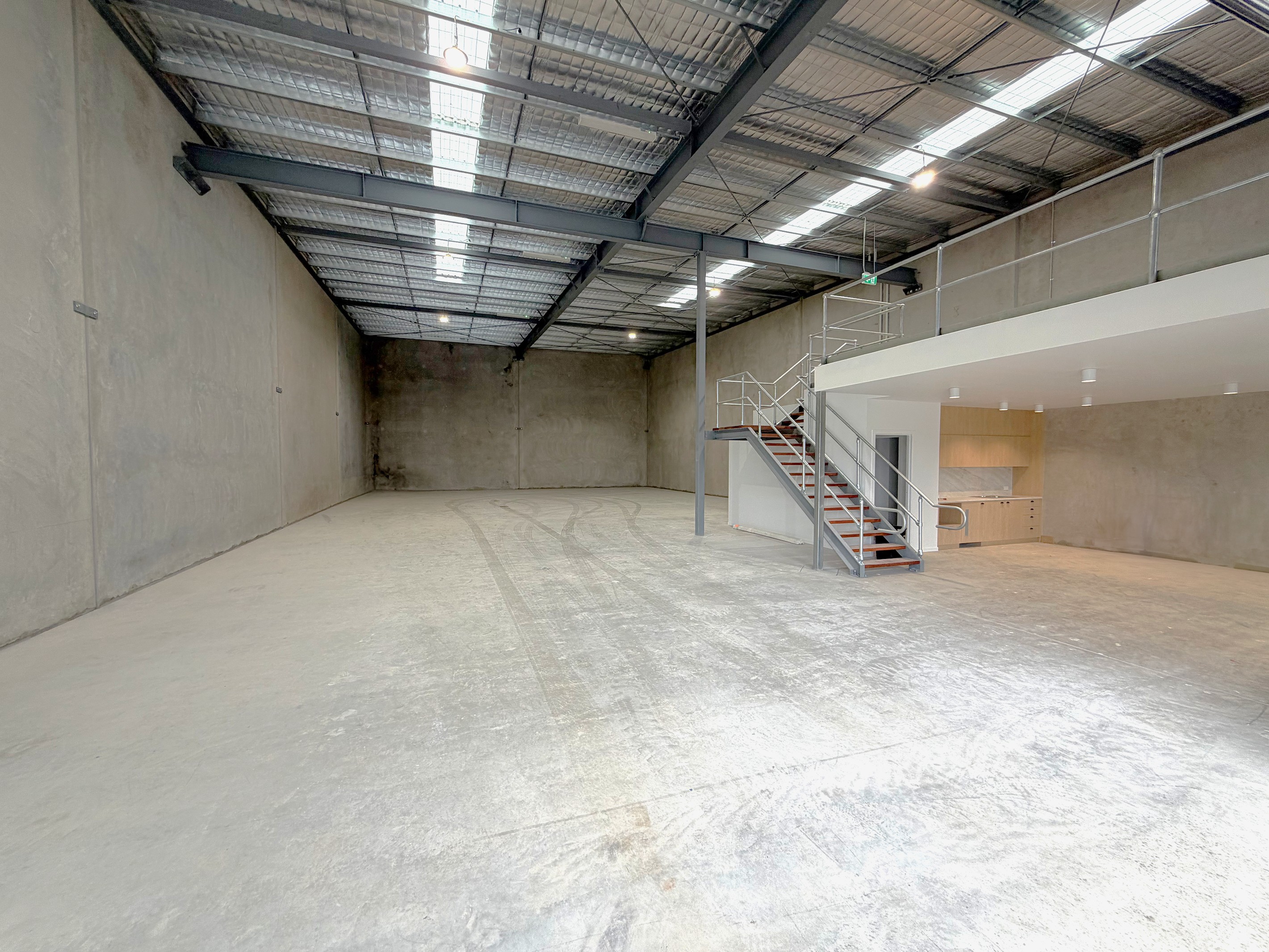 27 Lenco Crescent, Landsborough, QLD 4550