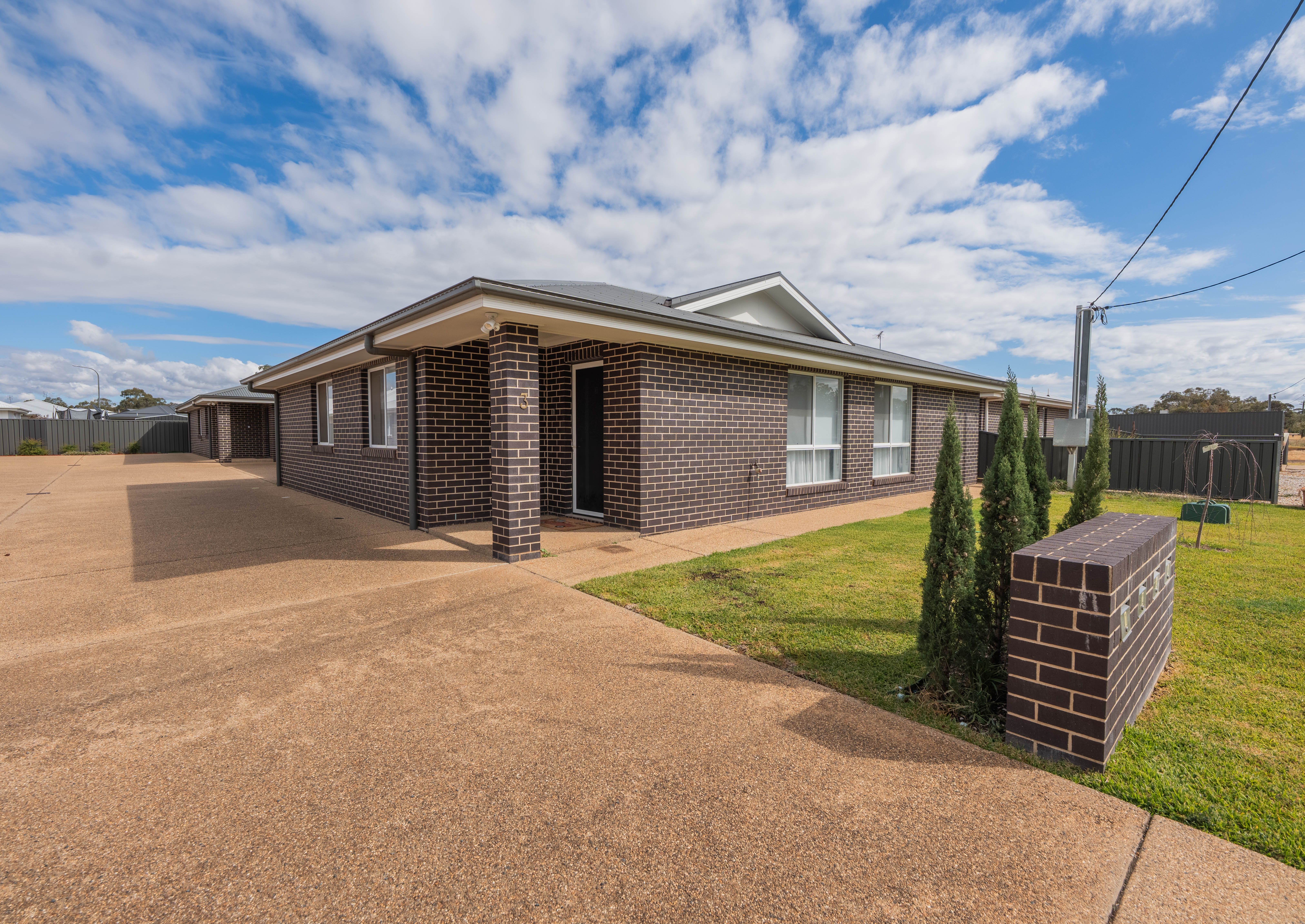 3/14 Dumaresq Street — photo from Ray White Parkes