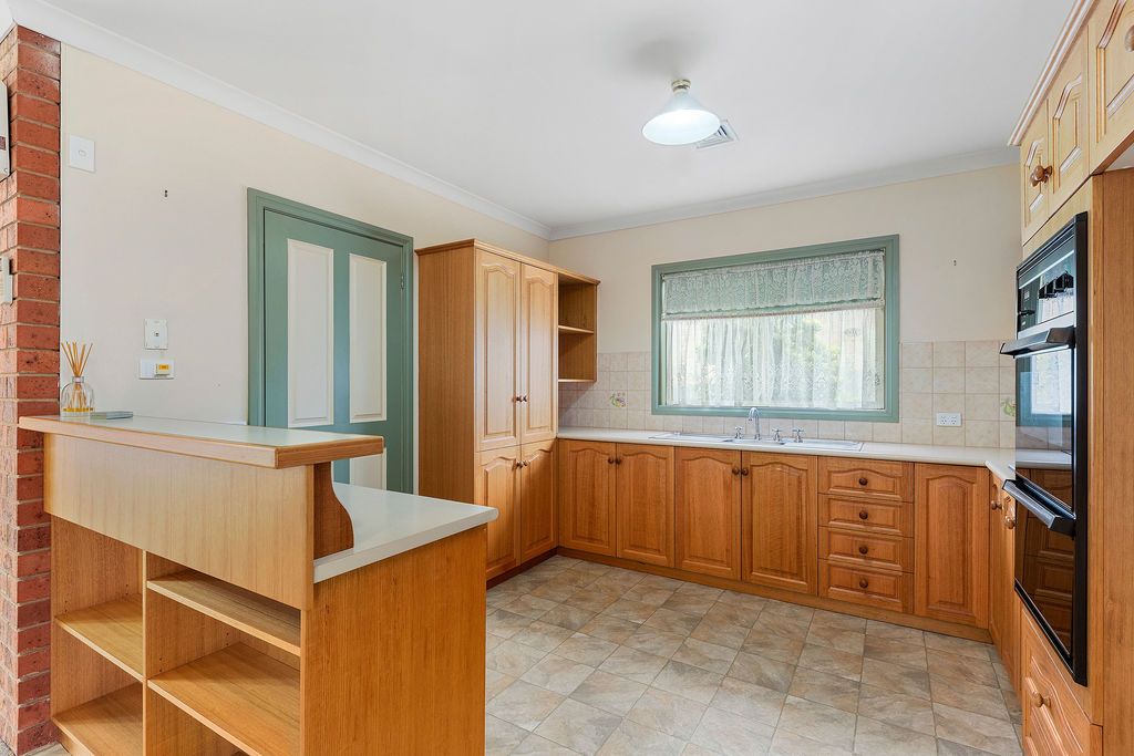 47 Reservoir Road, Strathdale, VIC 3550