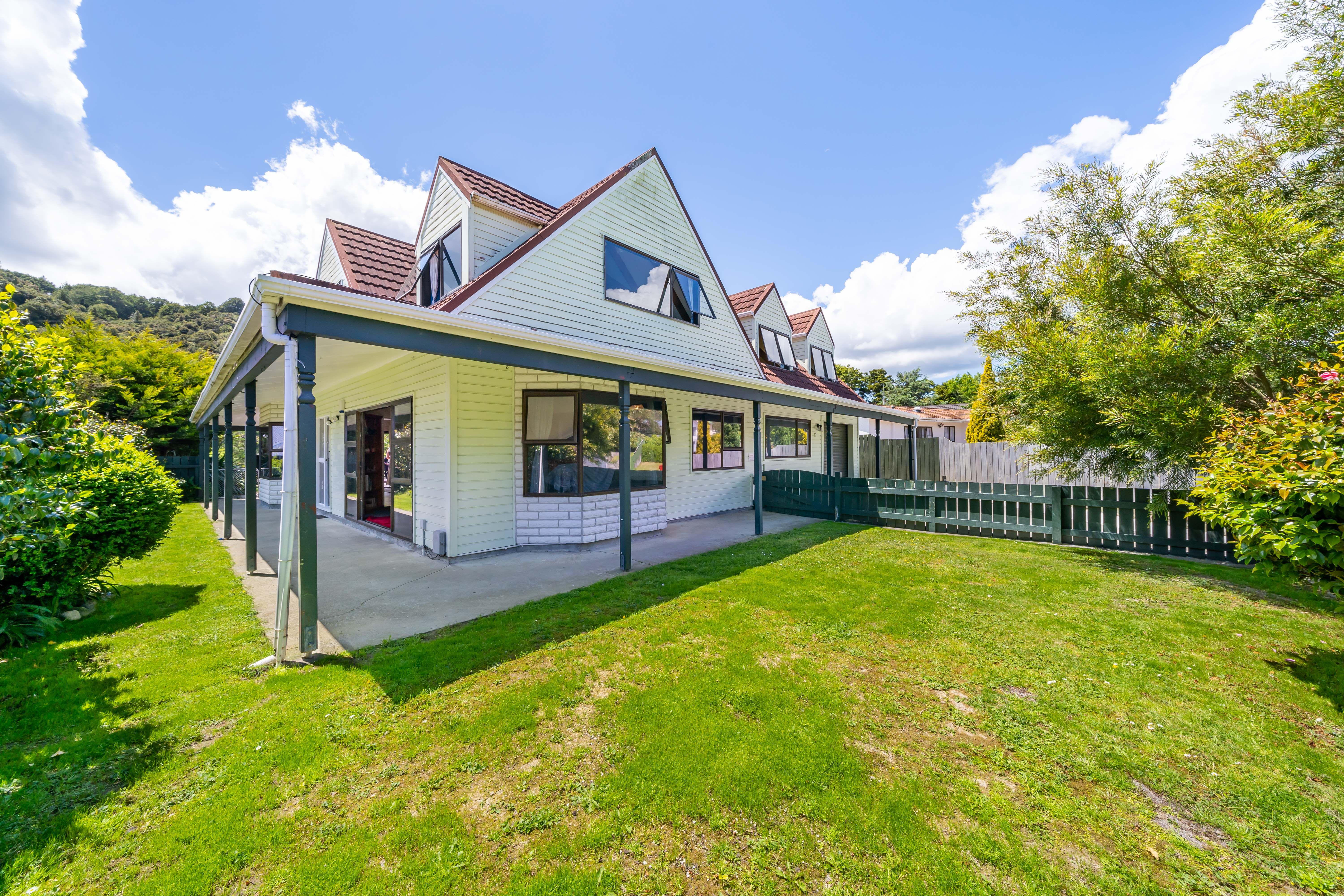 93 Gemstone Drive, Birchville, Upper Hutt City