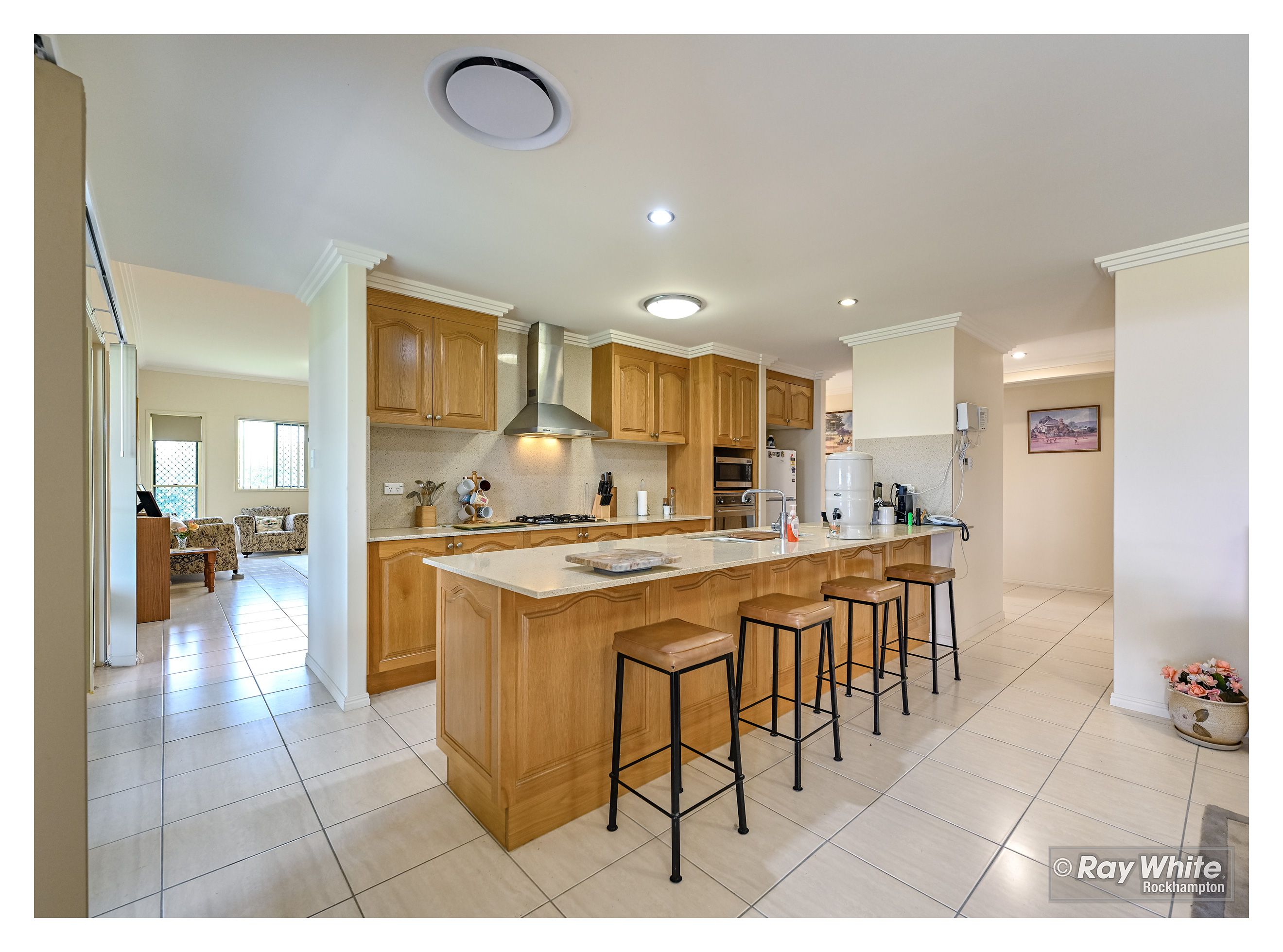 18 Frangipani Court, Norman Gardens, QLD 4701