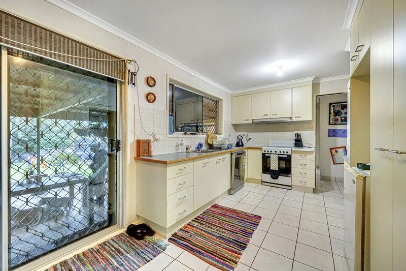 39 Frawley Drive, Redbank Plains, QLD 4301