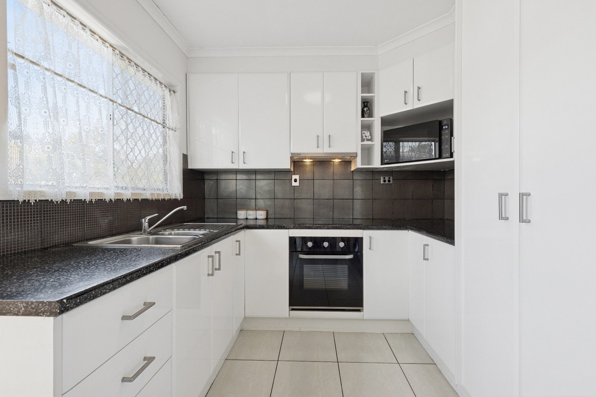 34 Snook Street — photo 3 of 23