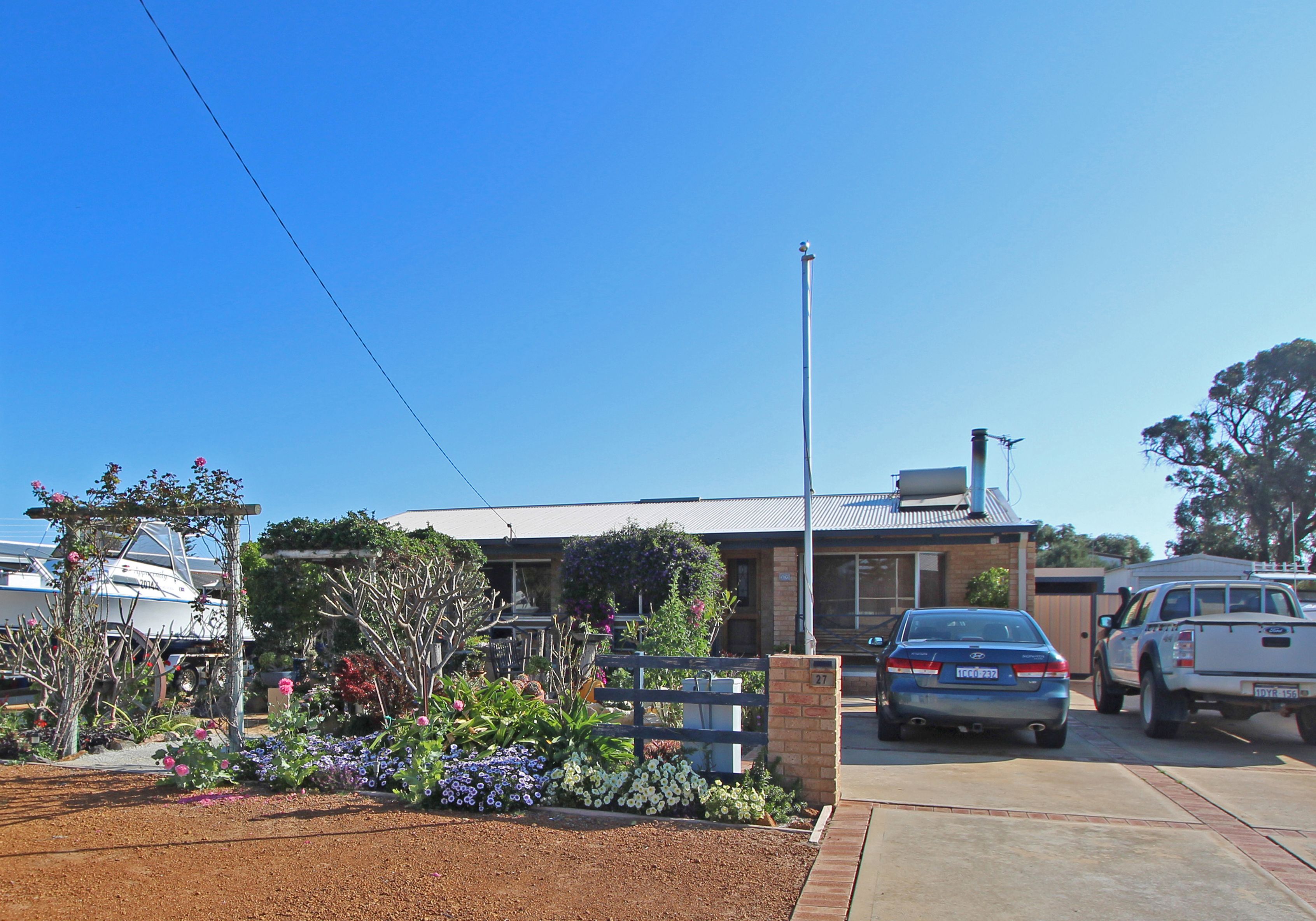 27 Hasting Street, Jurien Bay, WA 6516