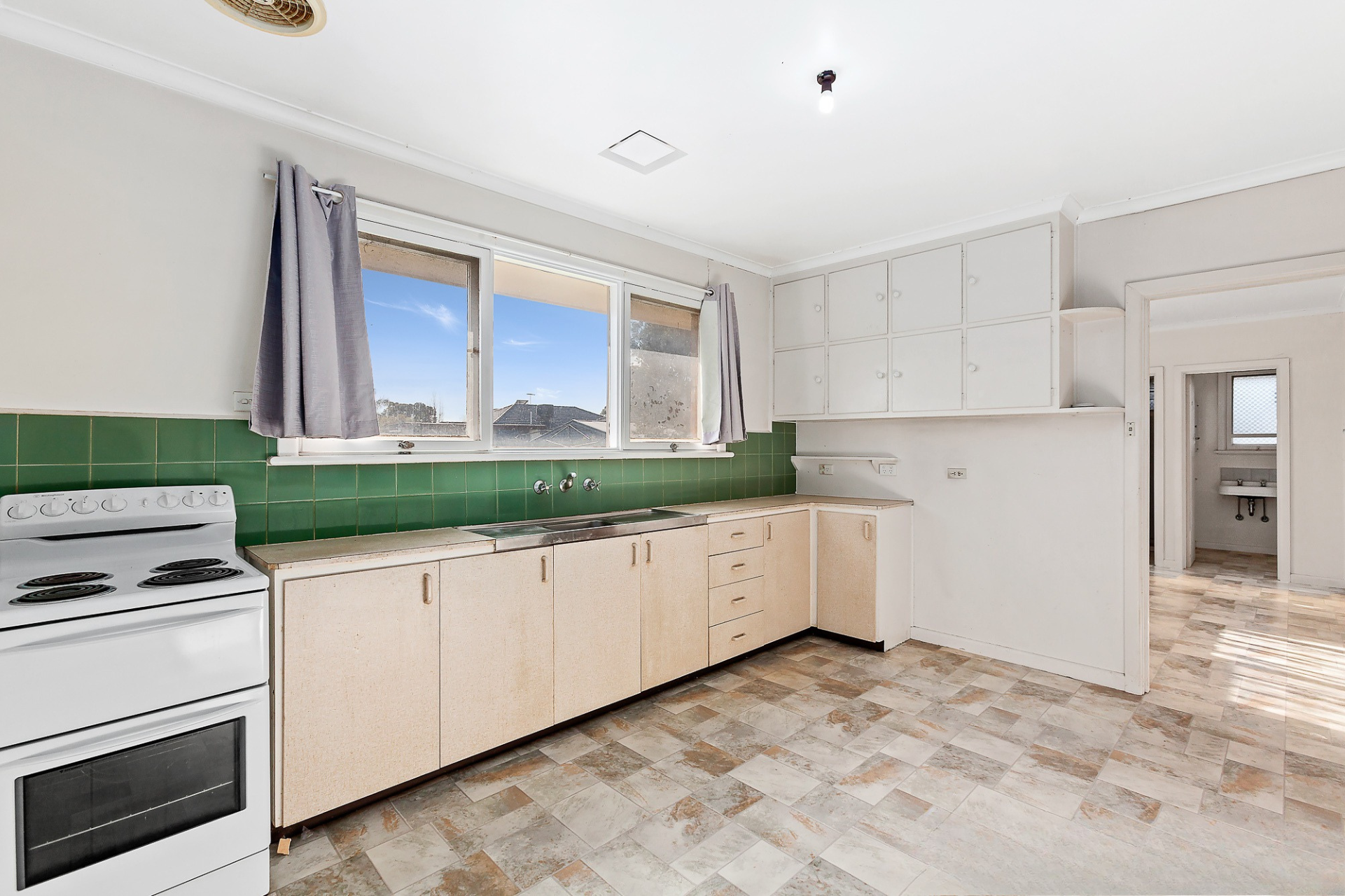 19 Dorothy Street — photo 3 of 12