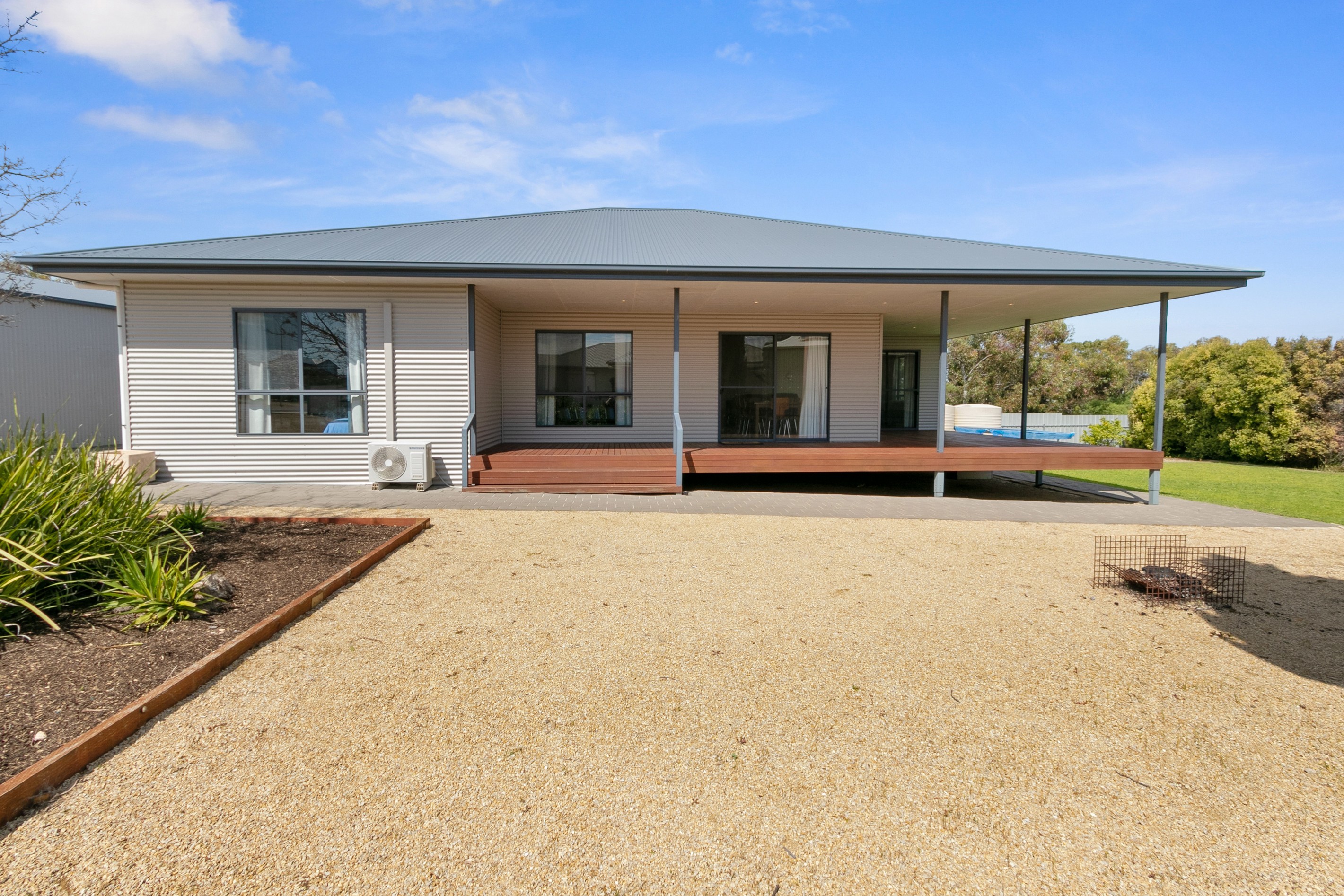 21 Douglas Court, Tiddy Widdy Beach, SA 5571