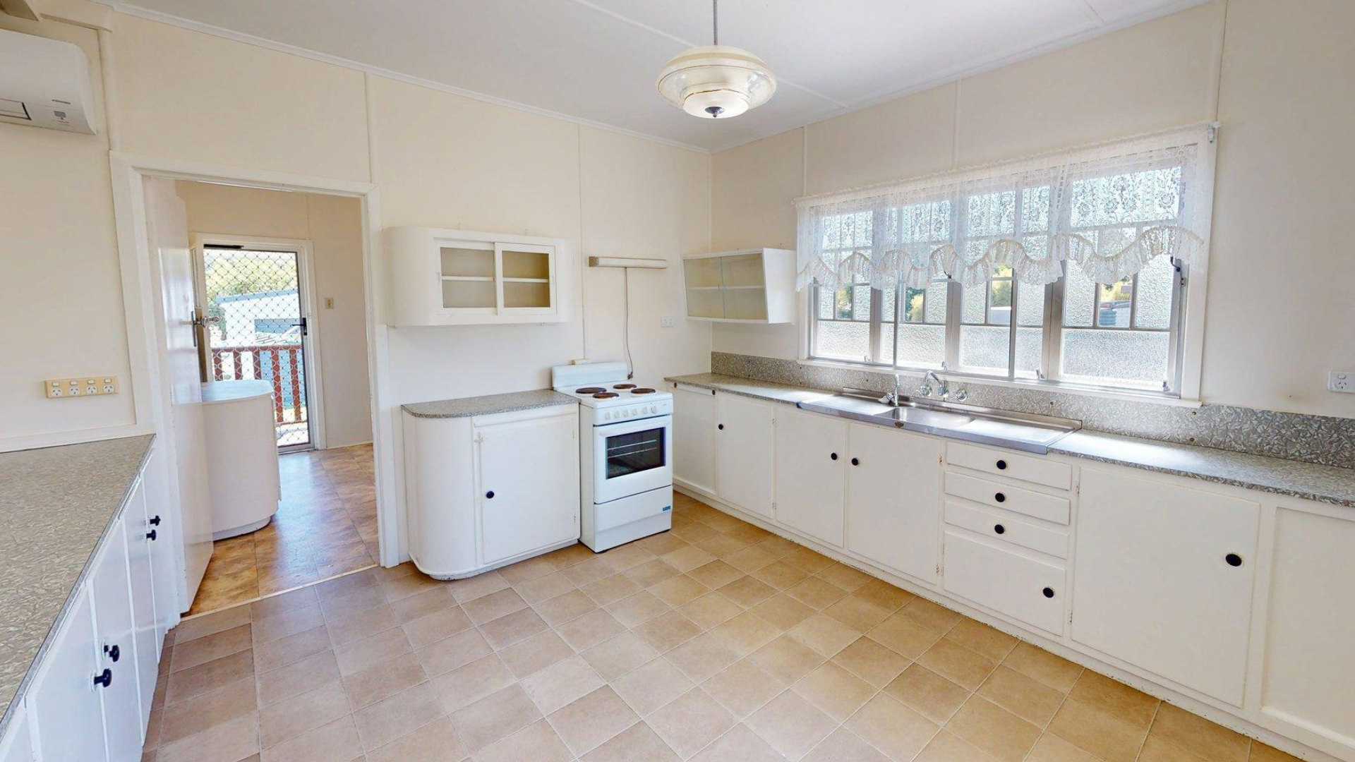 62 Barrow Street, Gayndah, QLD 4625