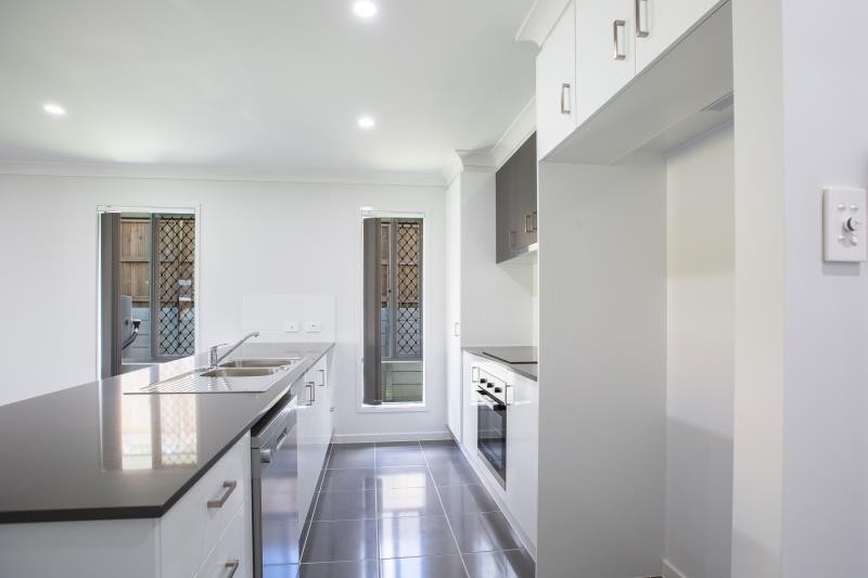 3 Magpie Crescent, Redbank Plains, QLD 4301