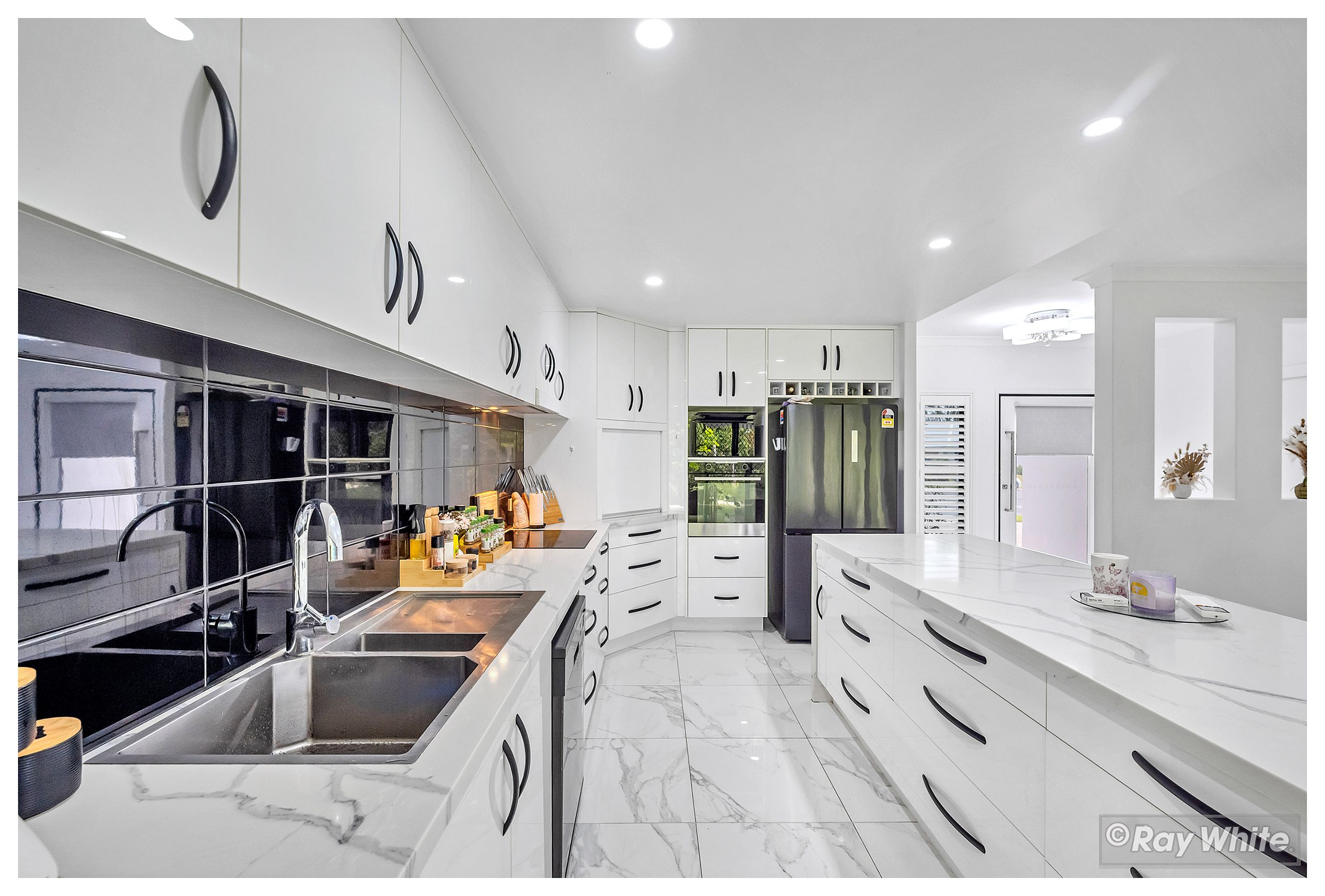 11 Bradley Place, Kawana, QLD 4701