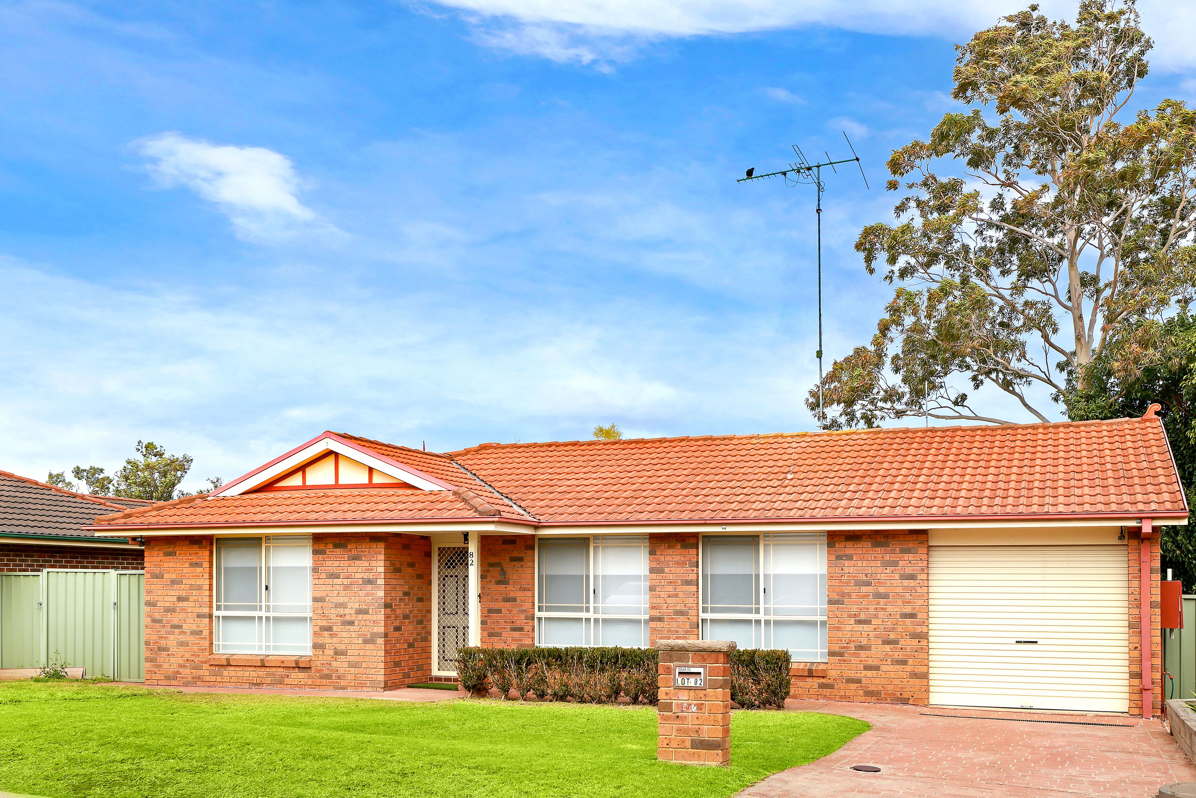 82 Gilmore Close, Glenmore Park, NSW 2745
